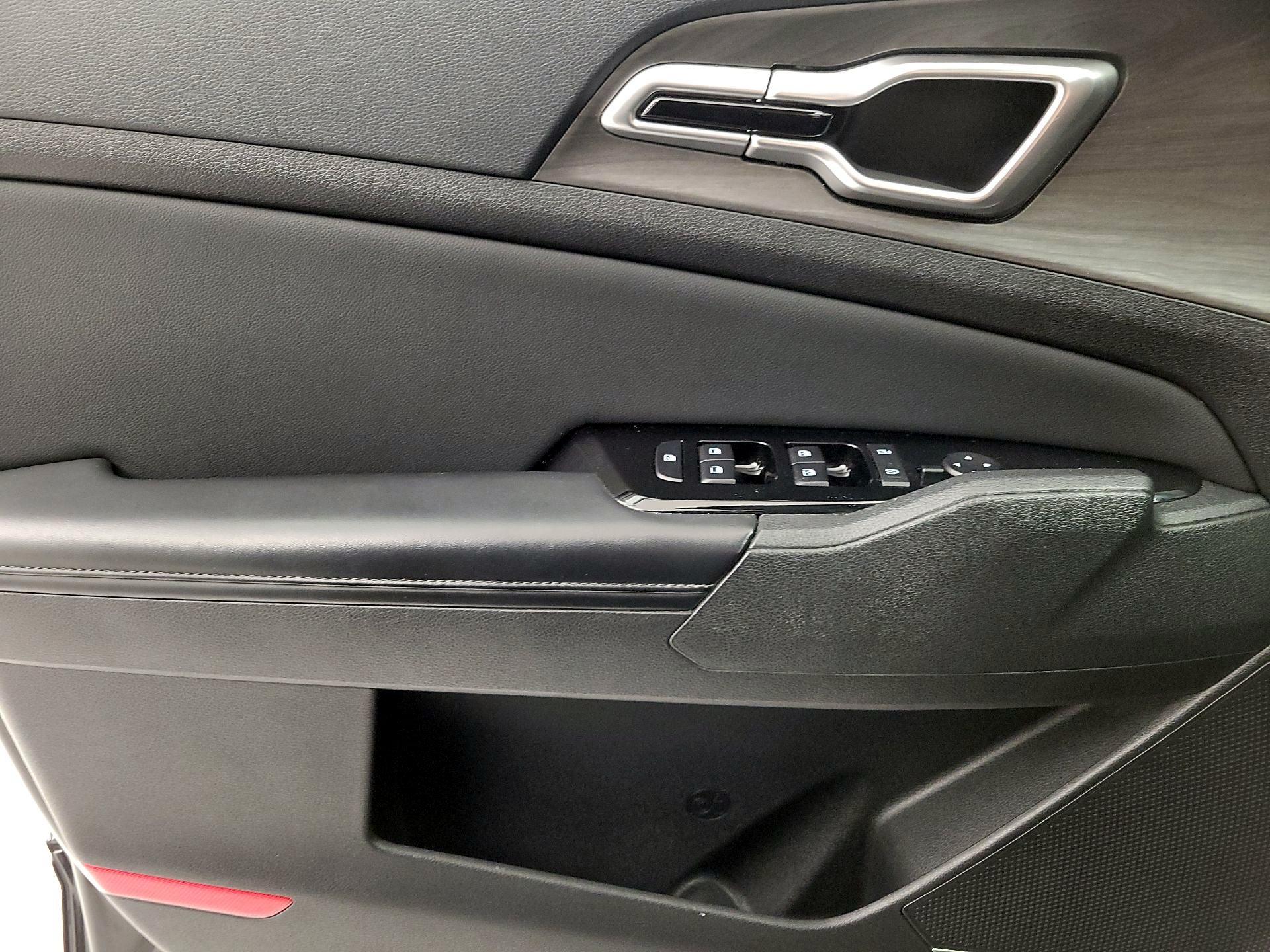 Thumbnail: 2023 Kia Sportage - 12