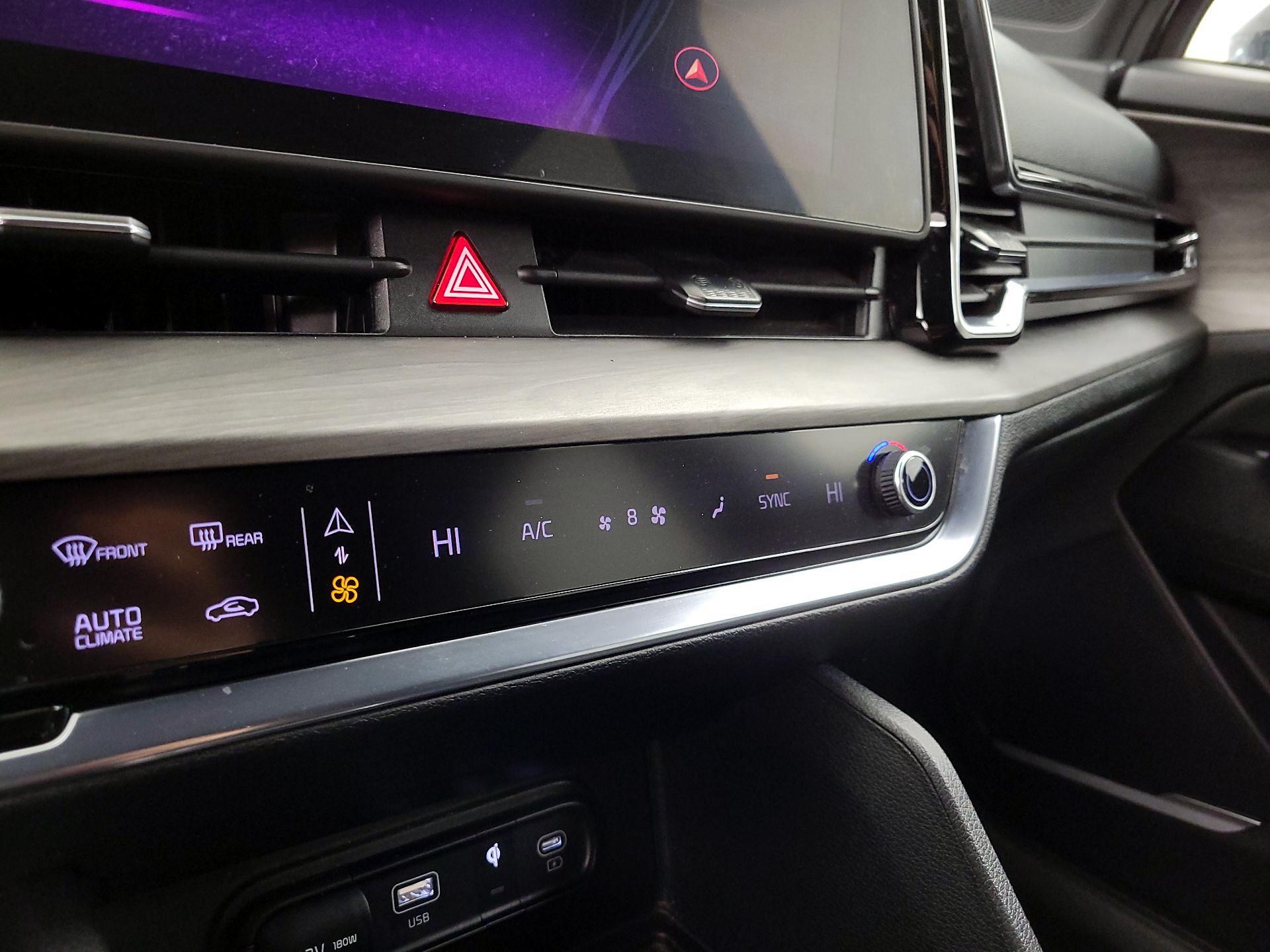 Thumbnail: 2023 Kia Sportage - 17