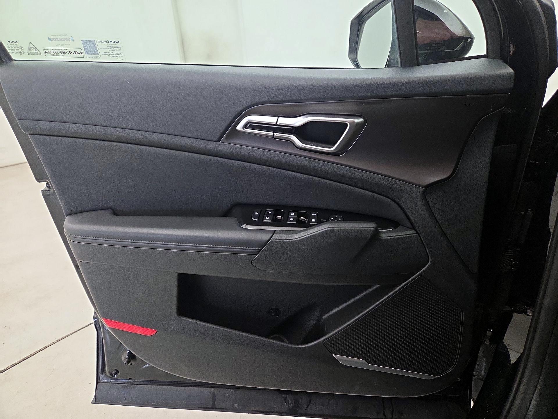 Thumbnail: 2023 Kia Sportage - 12