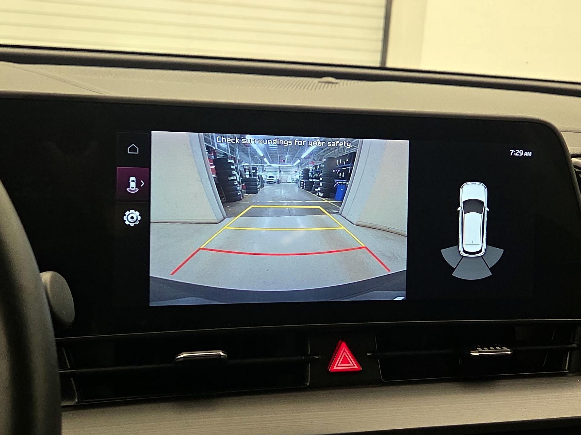 Thumbnail: 2023 Kia Sportage - 15