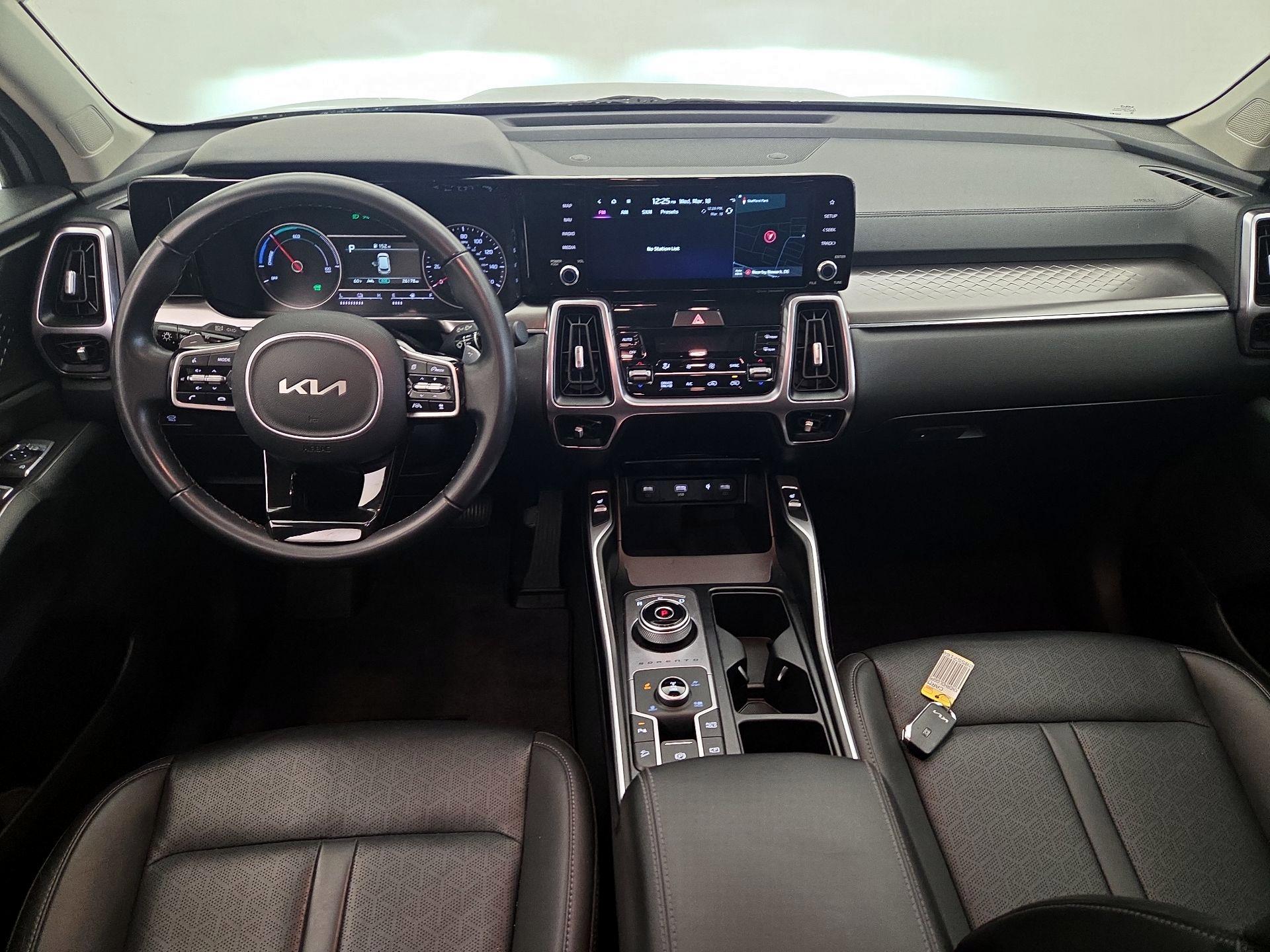 Thumbnail: 2023 Kia Sorento - 9