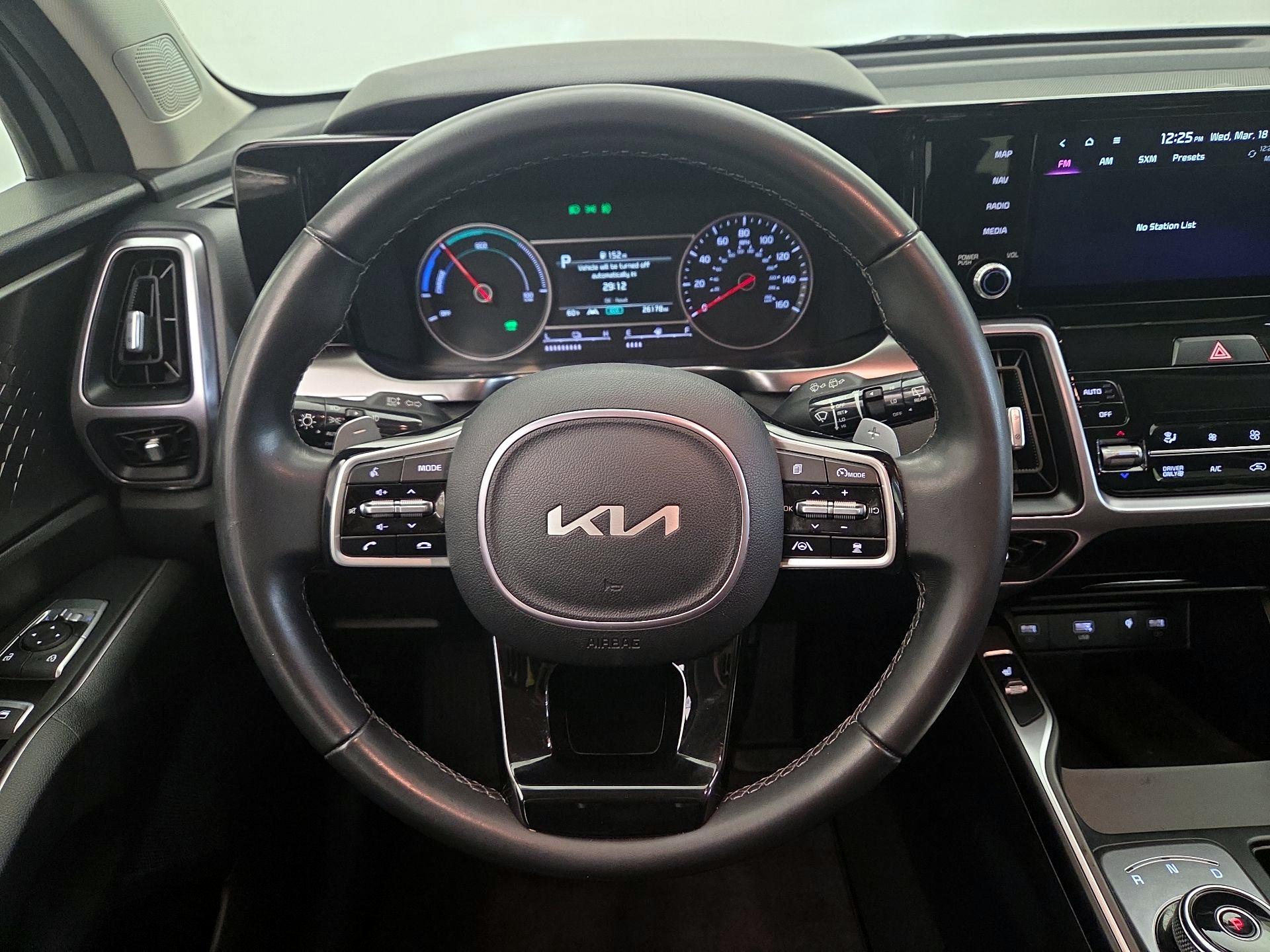 Thumbnail: 2023 Kia Sorento - 10