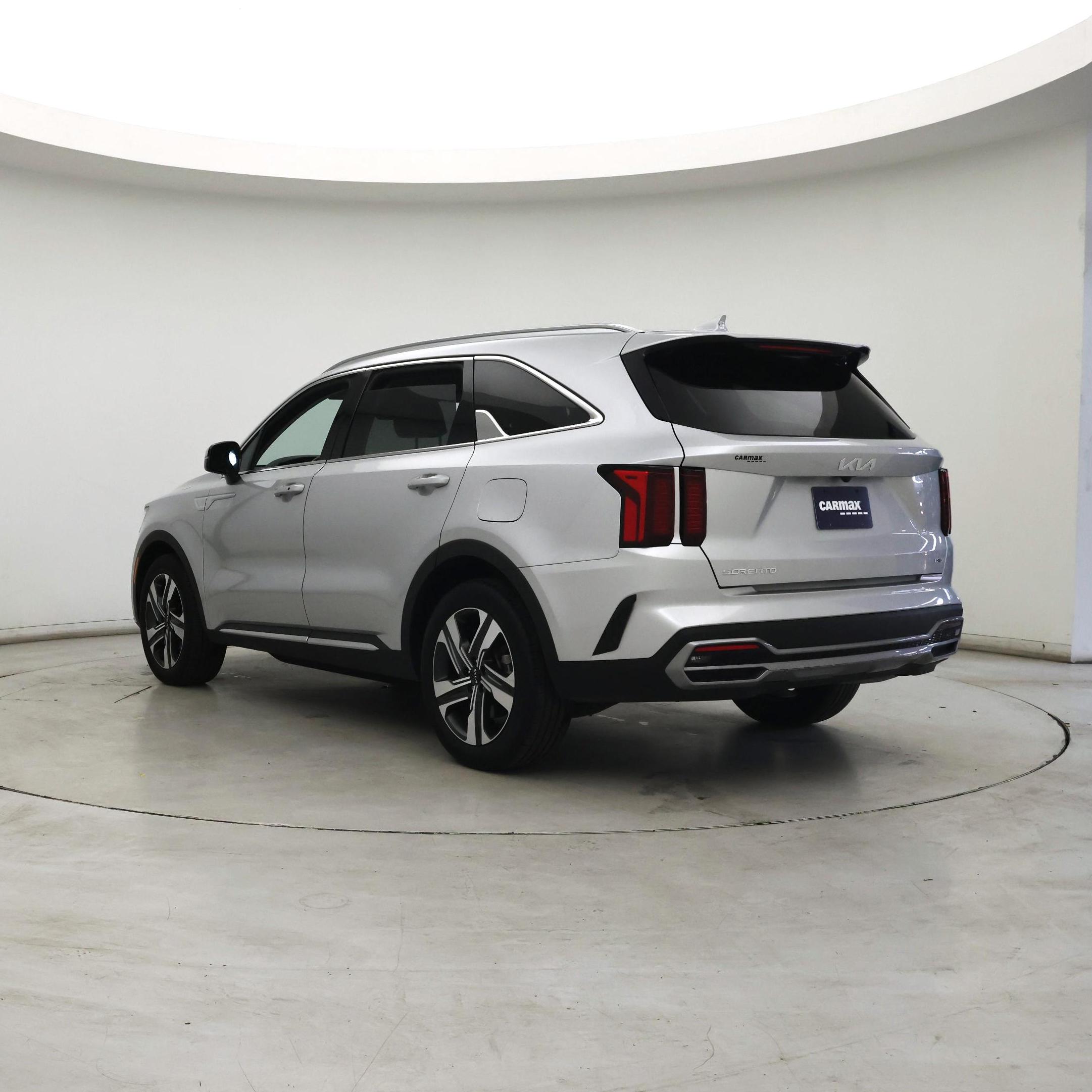 Thumbnail: 2023 Kia Sorento - 2