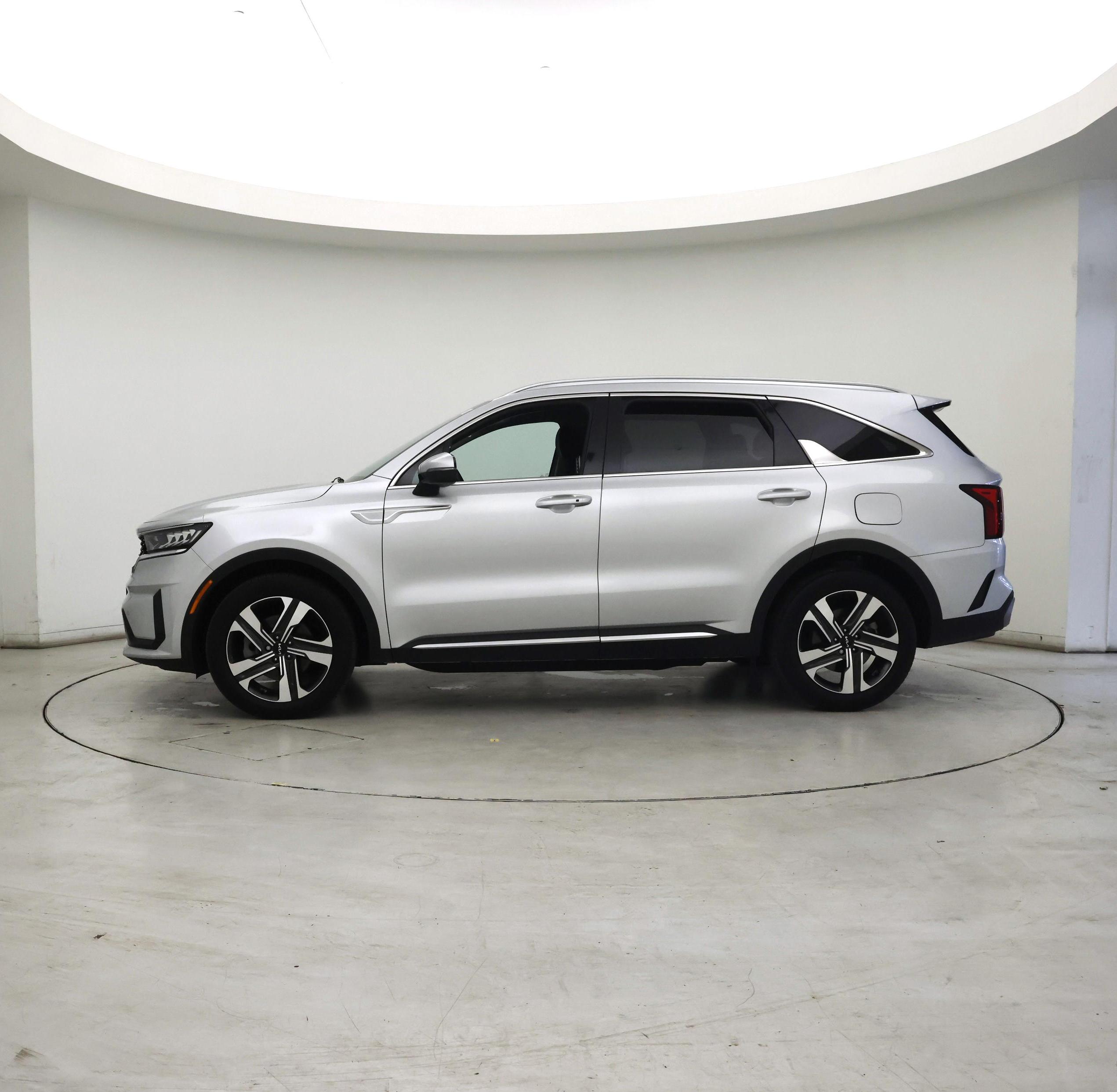 Thumbnail: 2023 Kia Sorento - 3