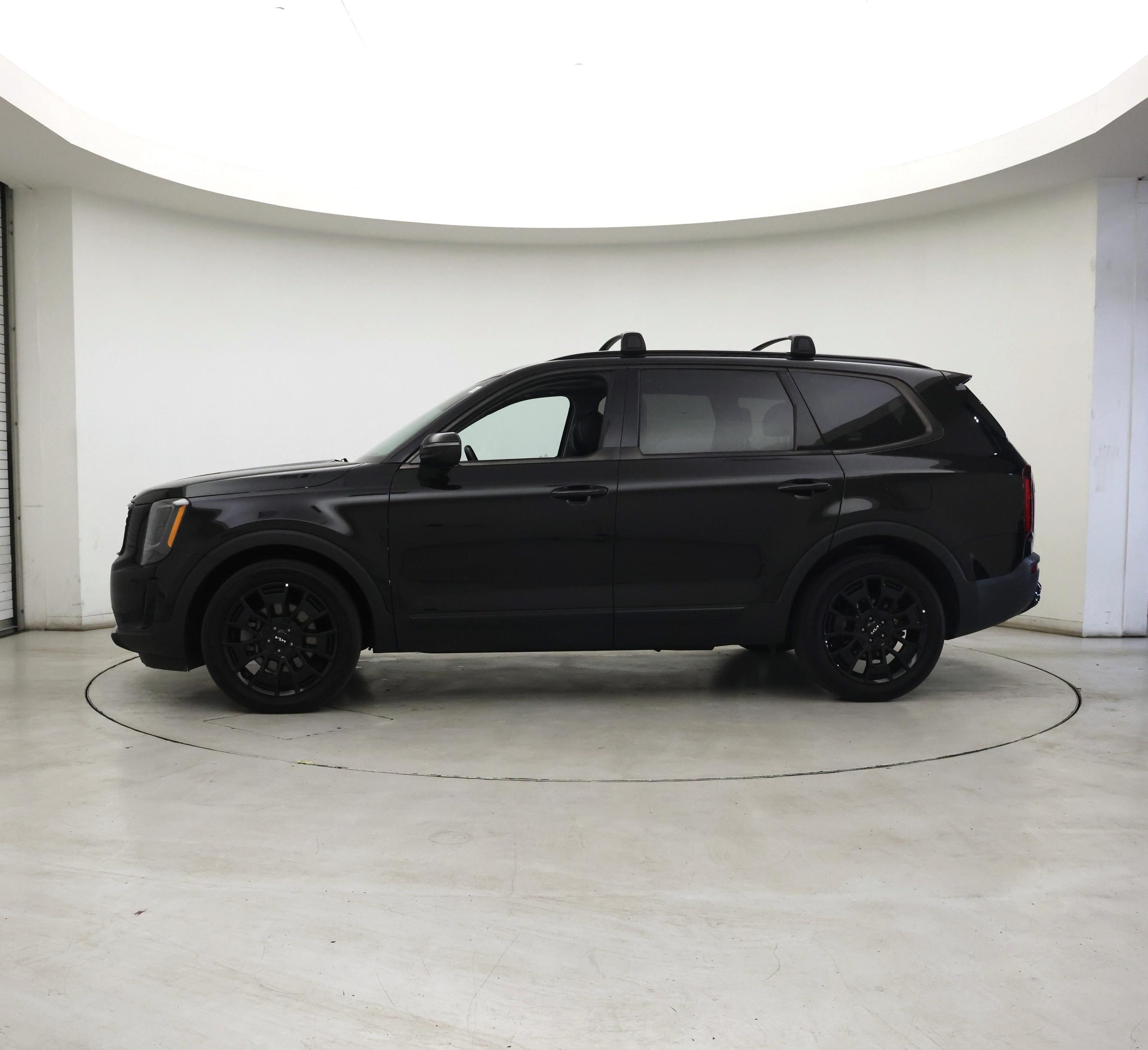 Thumbnail: 2022 Kia Telluride - 3