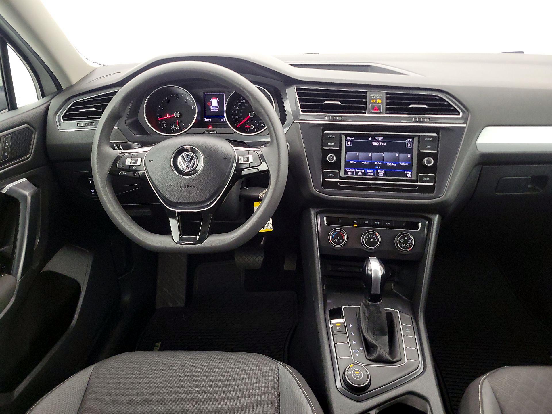 Thumbnail: 2021 Volkswagen Tiguan - 10