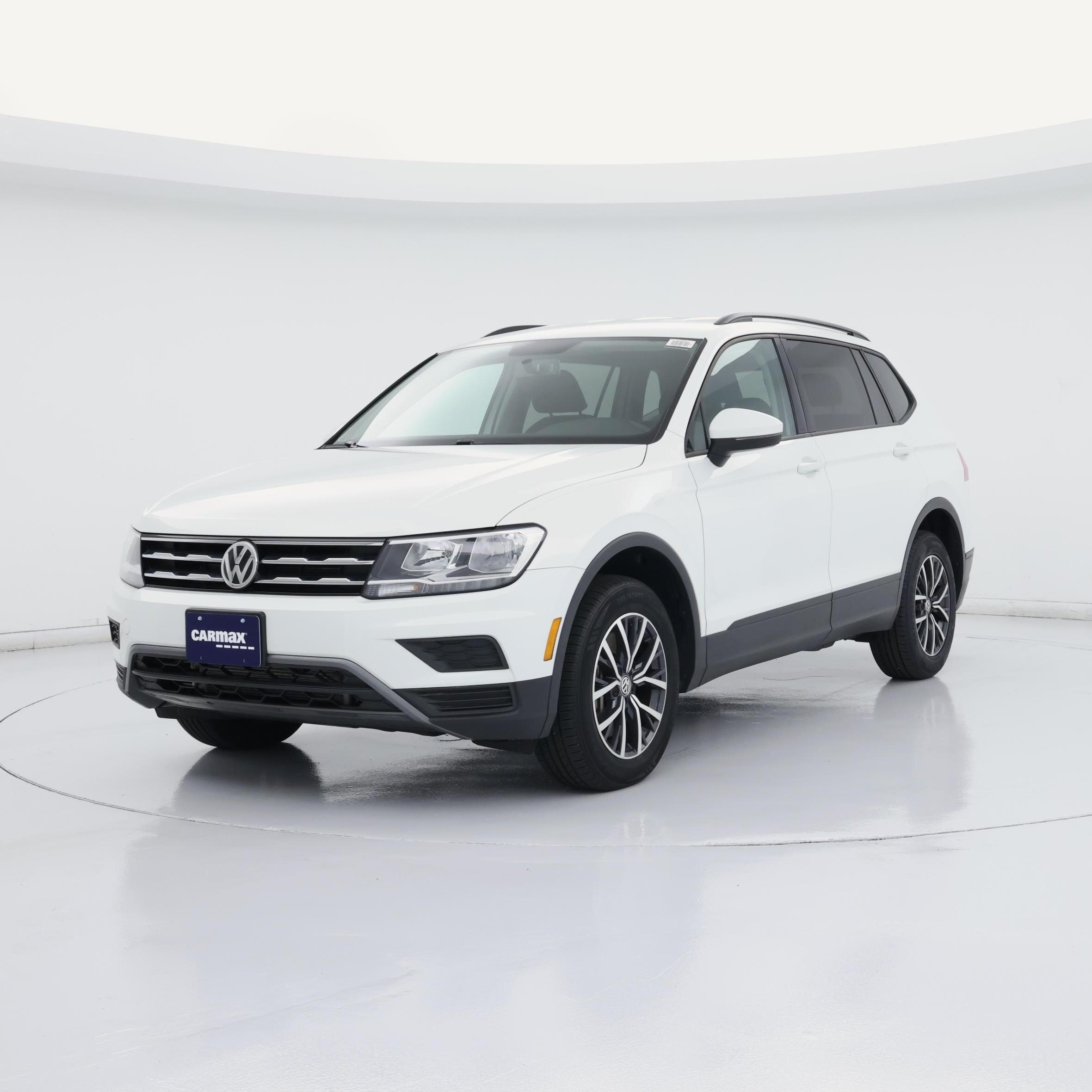 Thumbnail: 2021 Volkswagen Tiguan - 4