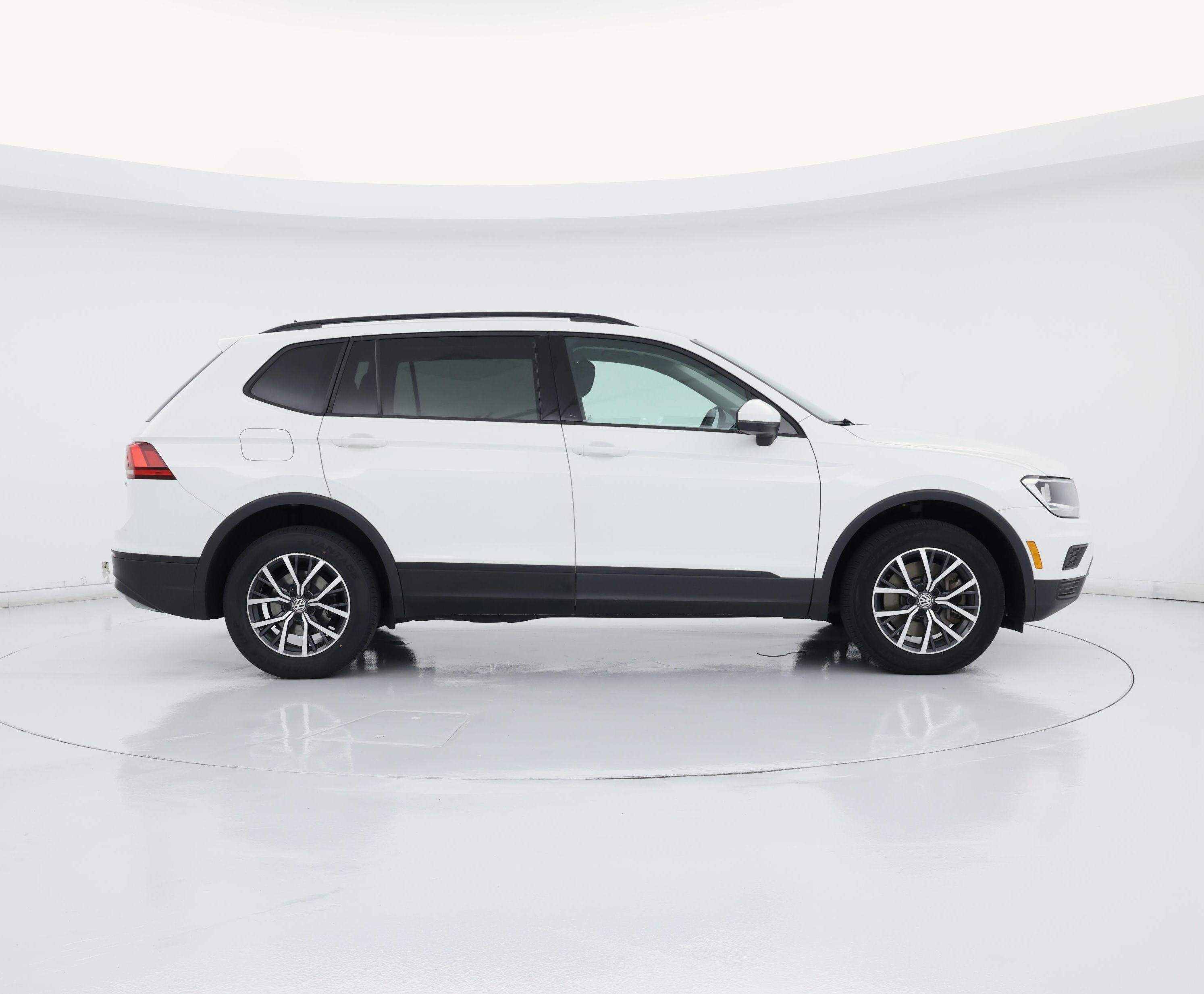 Thumbnail: 2021 Volkswagen Tiguan - 7