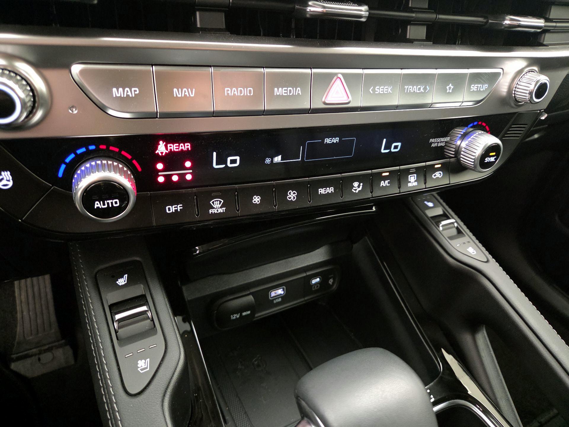 Thumbnail: 2025 Kia Telluride - 16