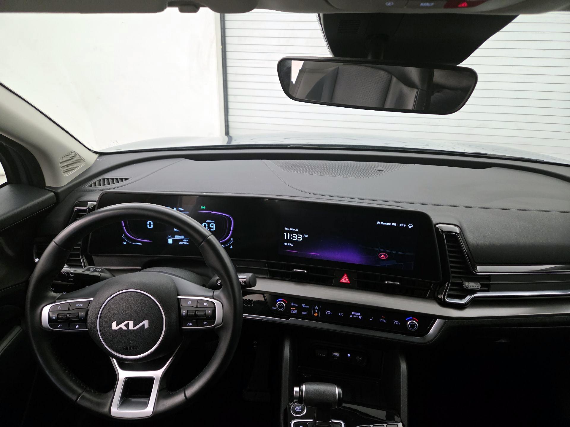 Thumbnail: 2023 Kia Sportage - 9