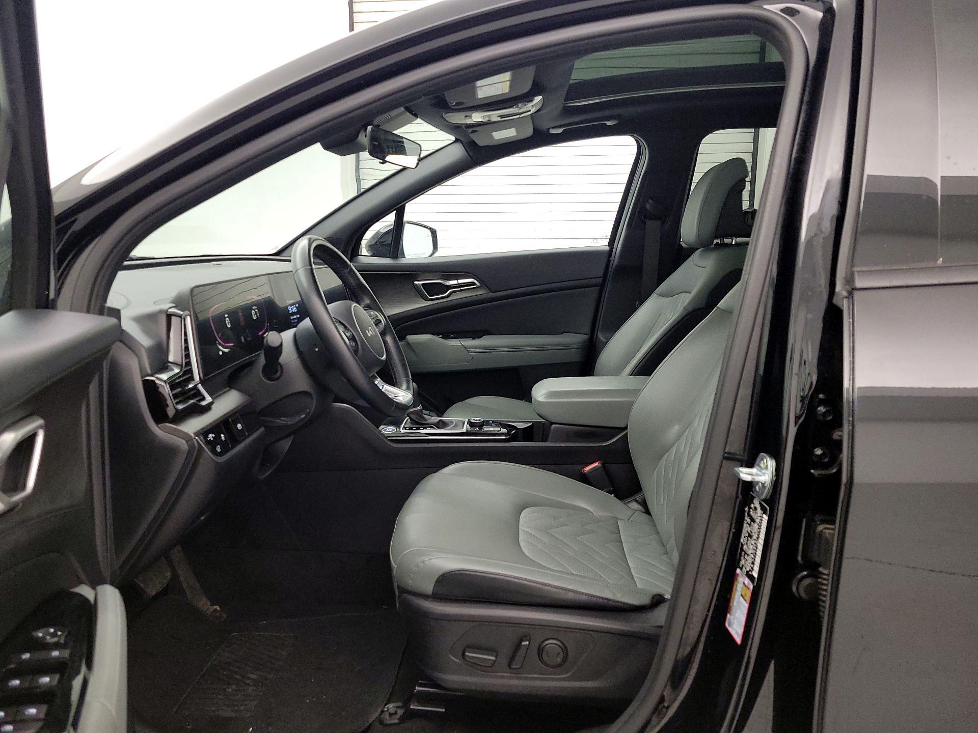 Thumbnail: 2023 Kia Sportage - 11