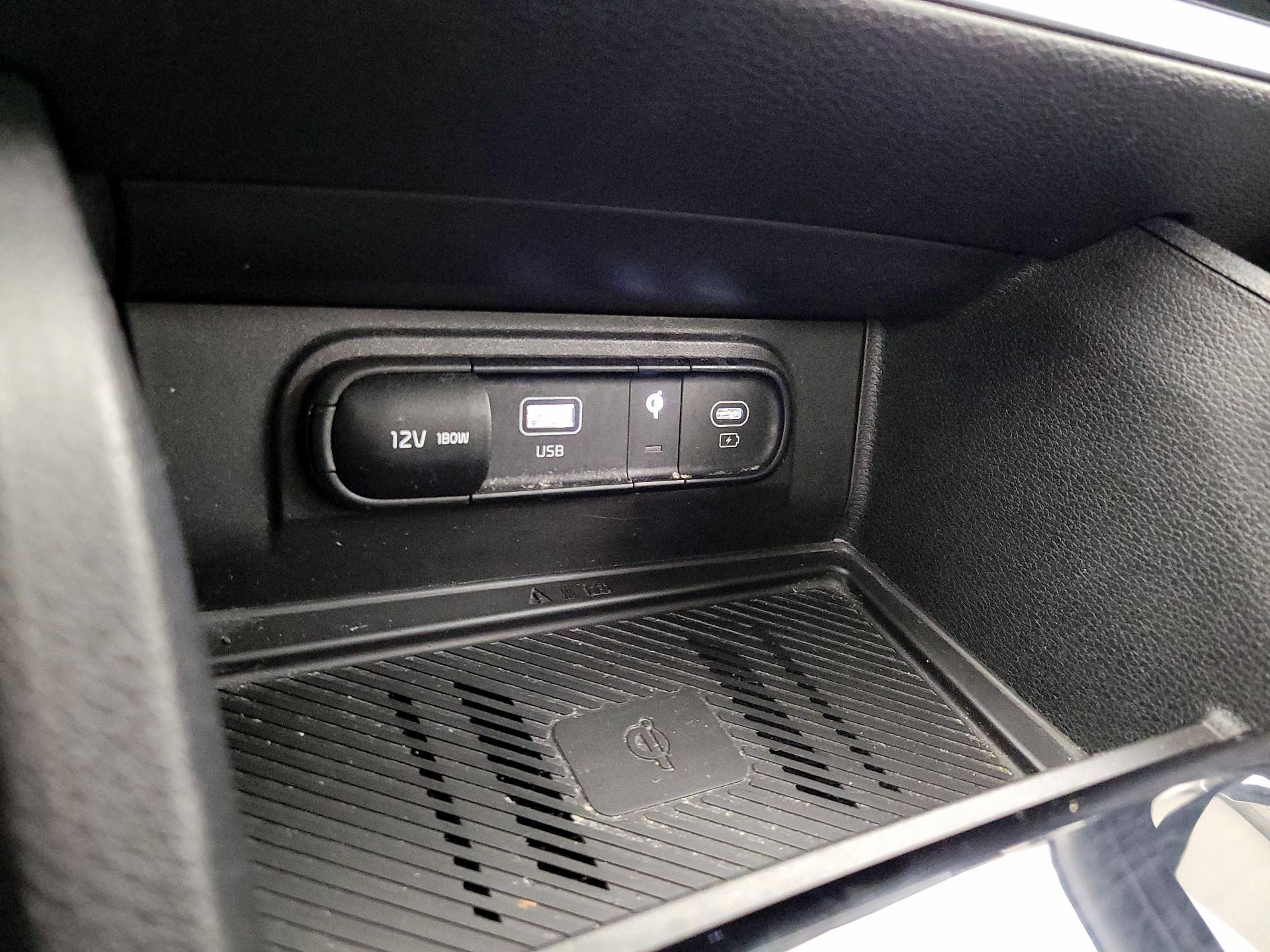 Thumbnail: 2023 Kia Sportage - 19