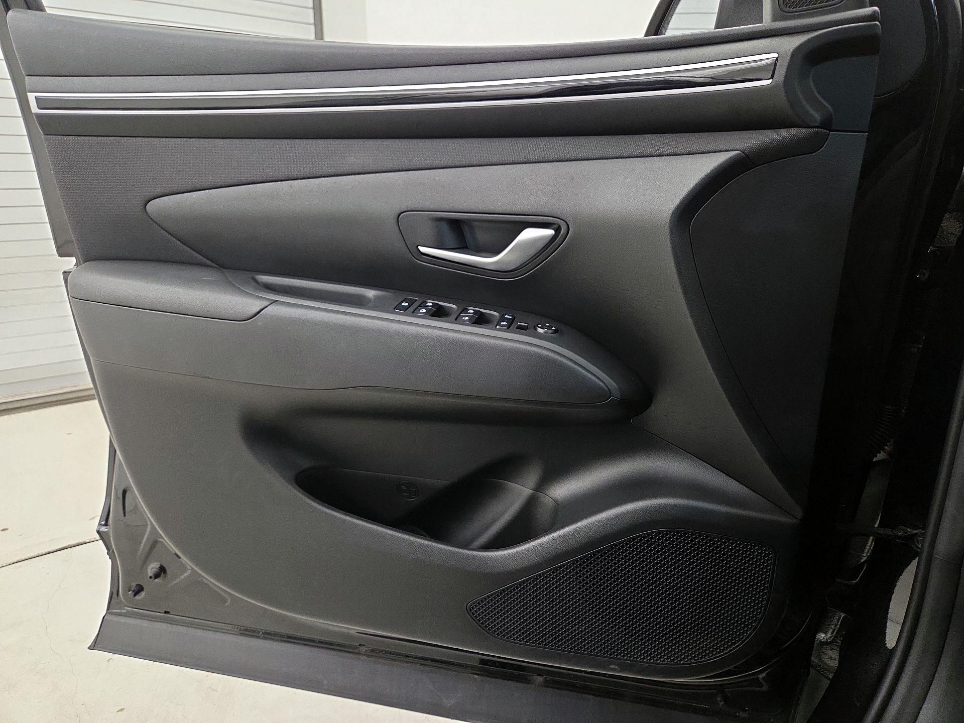 Thumbnail: 2023 Hyundai Tucson - 12