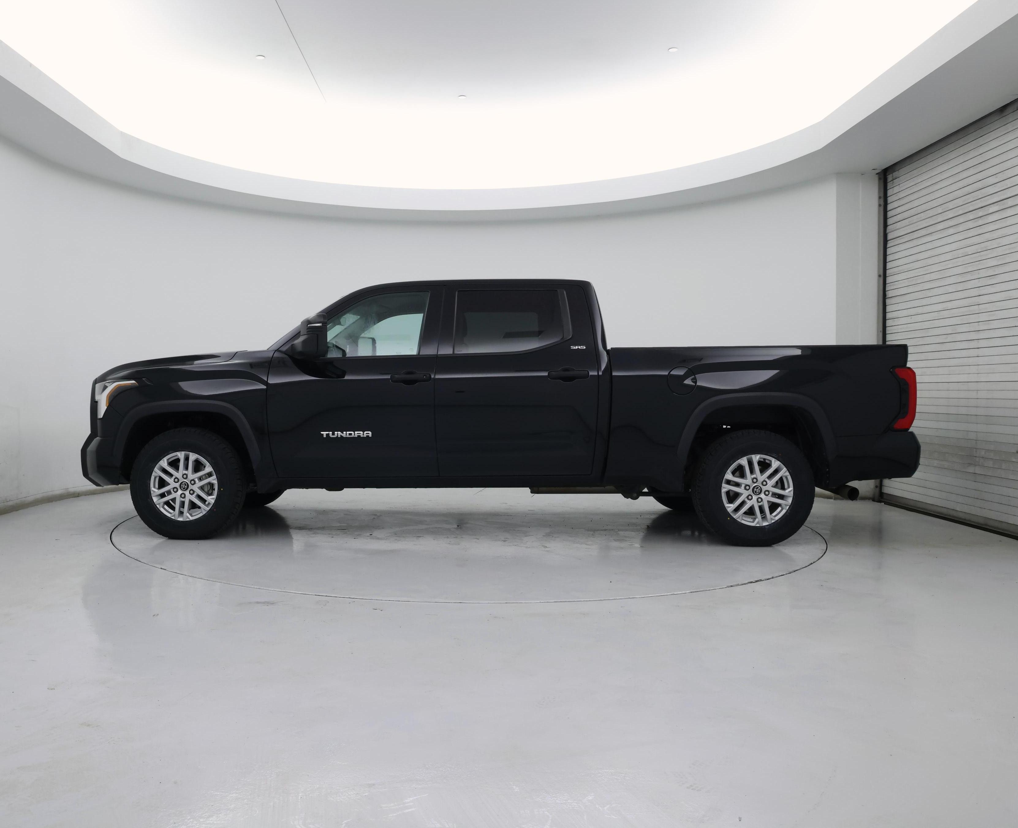 Thumbnail: 2022 Toyota Tundra - 3