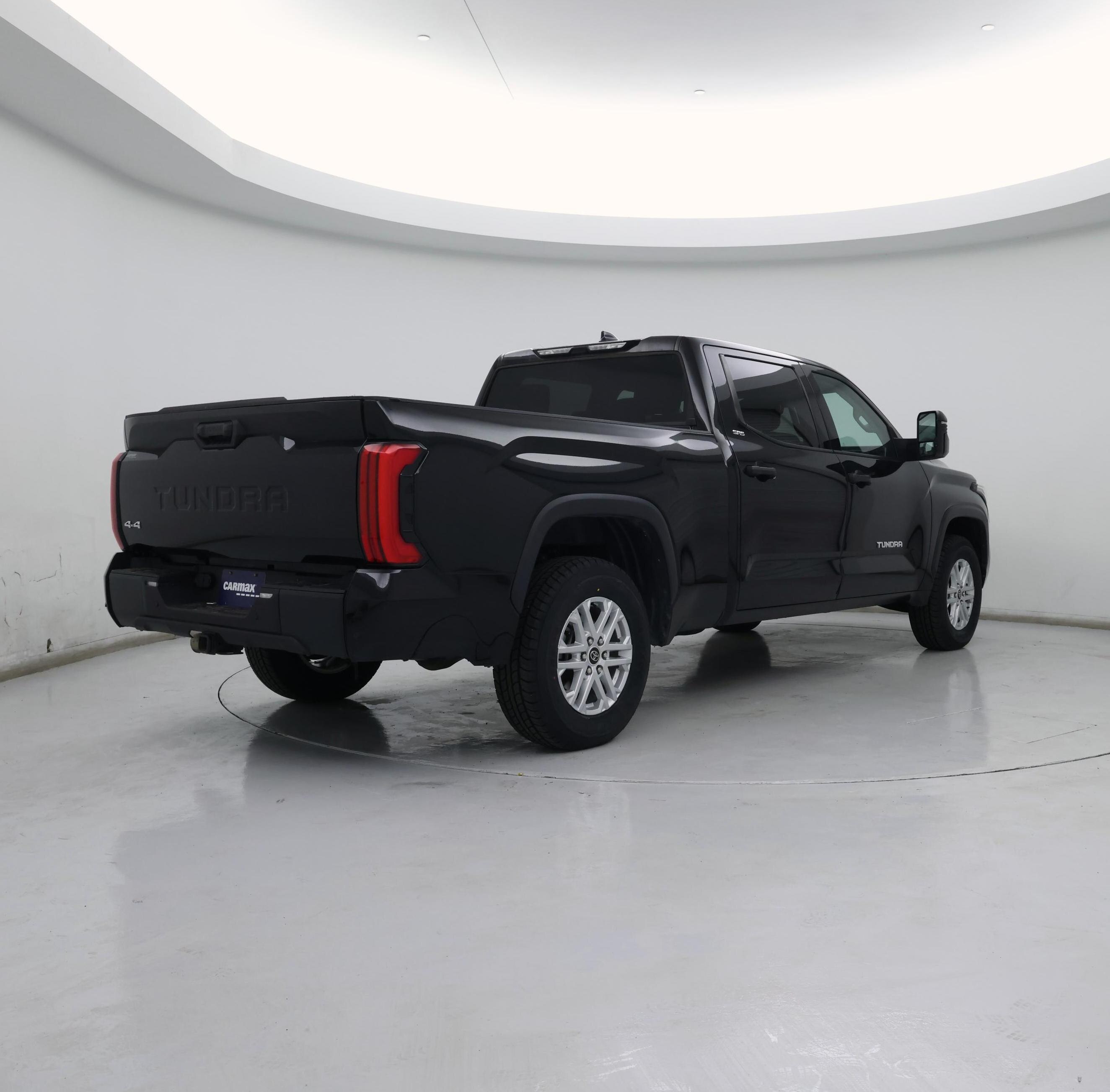 Thumbnail: 2022 Toyota Tundra - 8