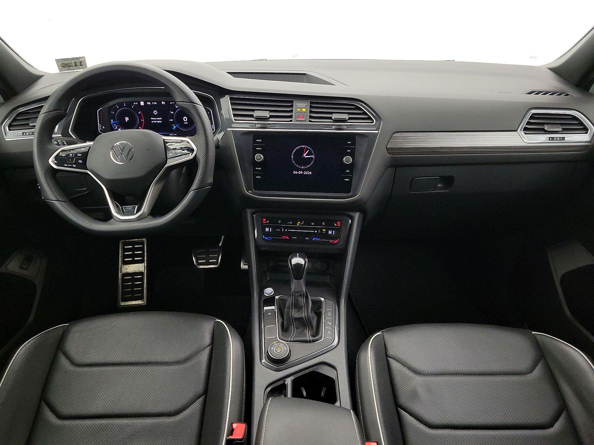 Thumbnail: 2022 Volkswagen Tiguan - 9