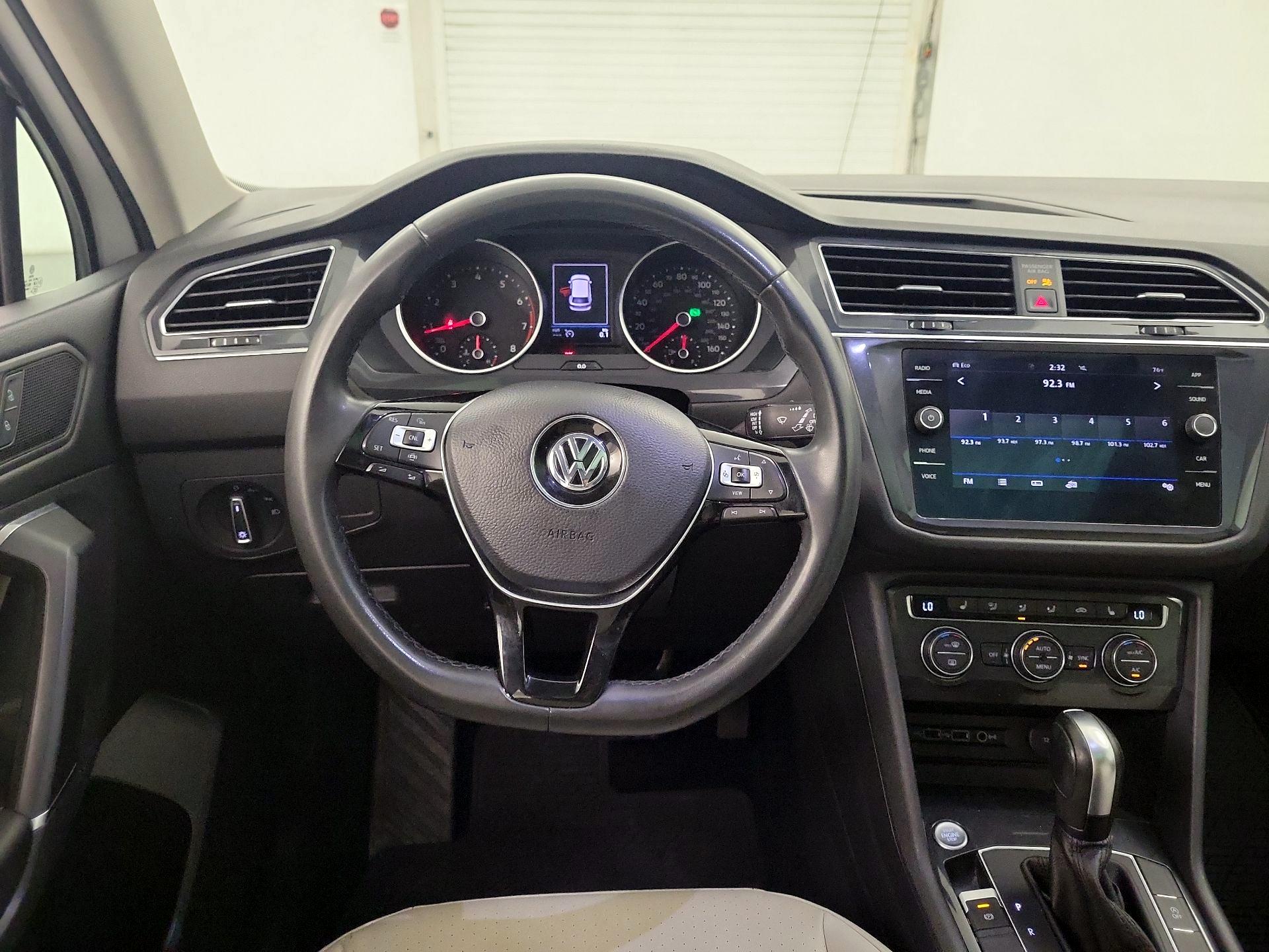 Thumbnail: 2020 Volkswagen Tiguan - 10