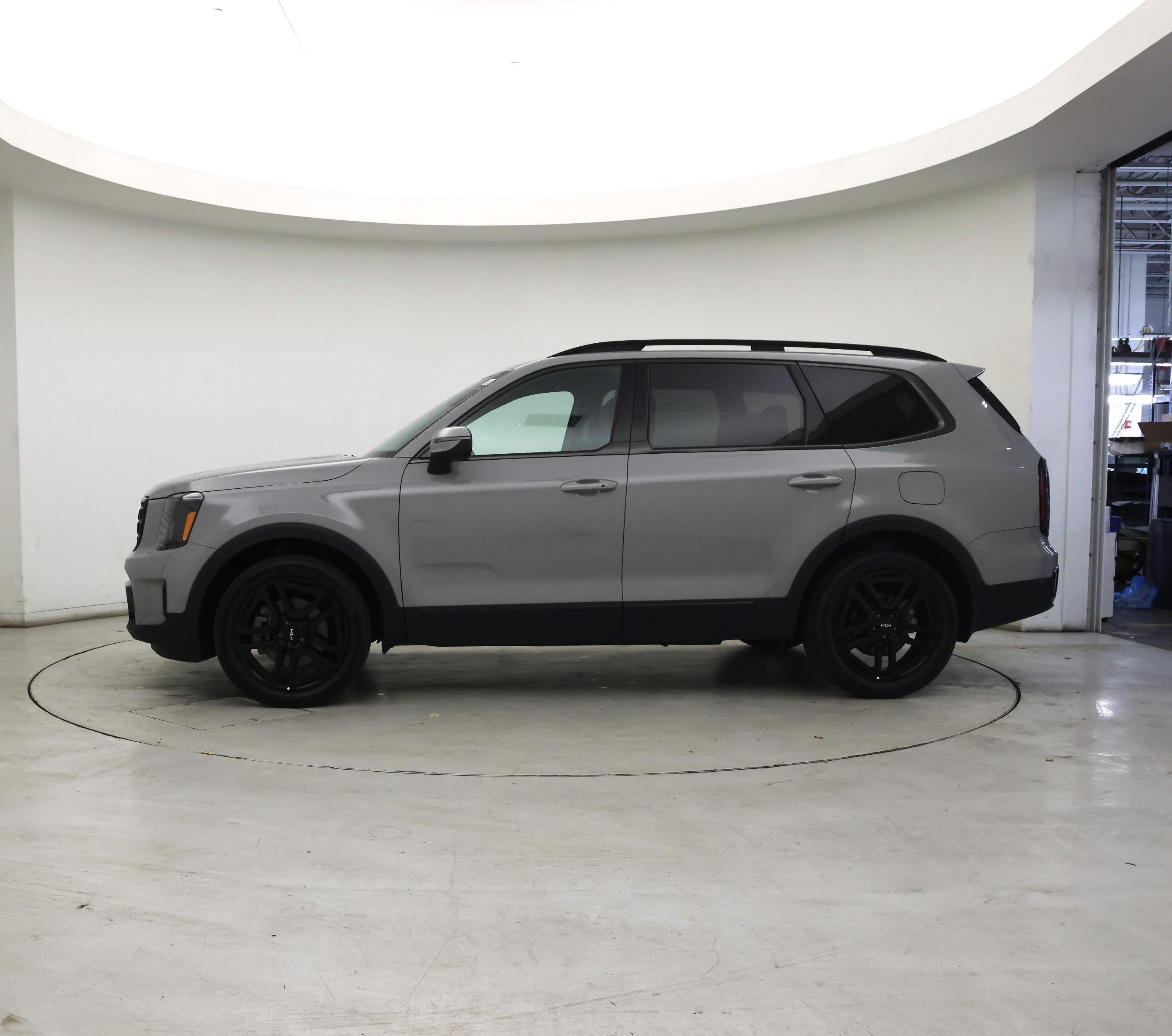 Thumbnail: 2024 Kia Telluride - 3