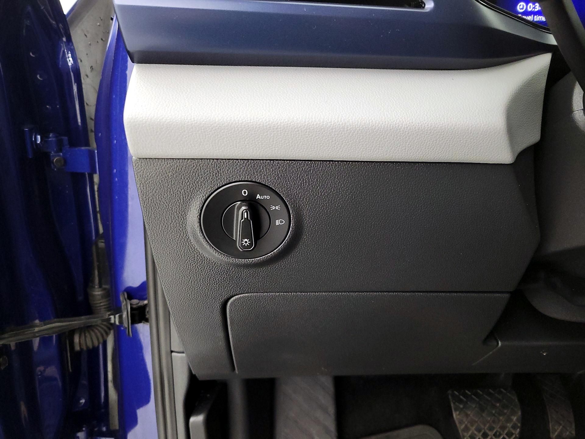 Thumbnail: 2022 Volkswagen Taos - 13