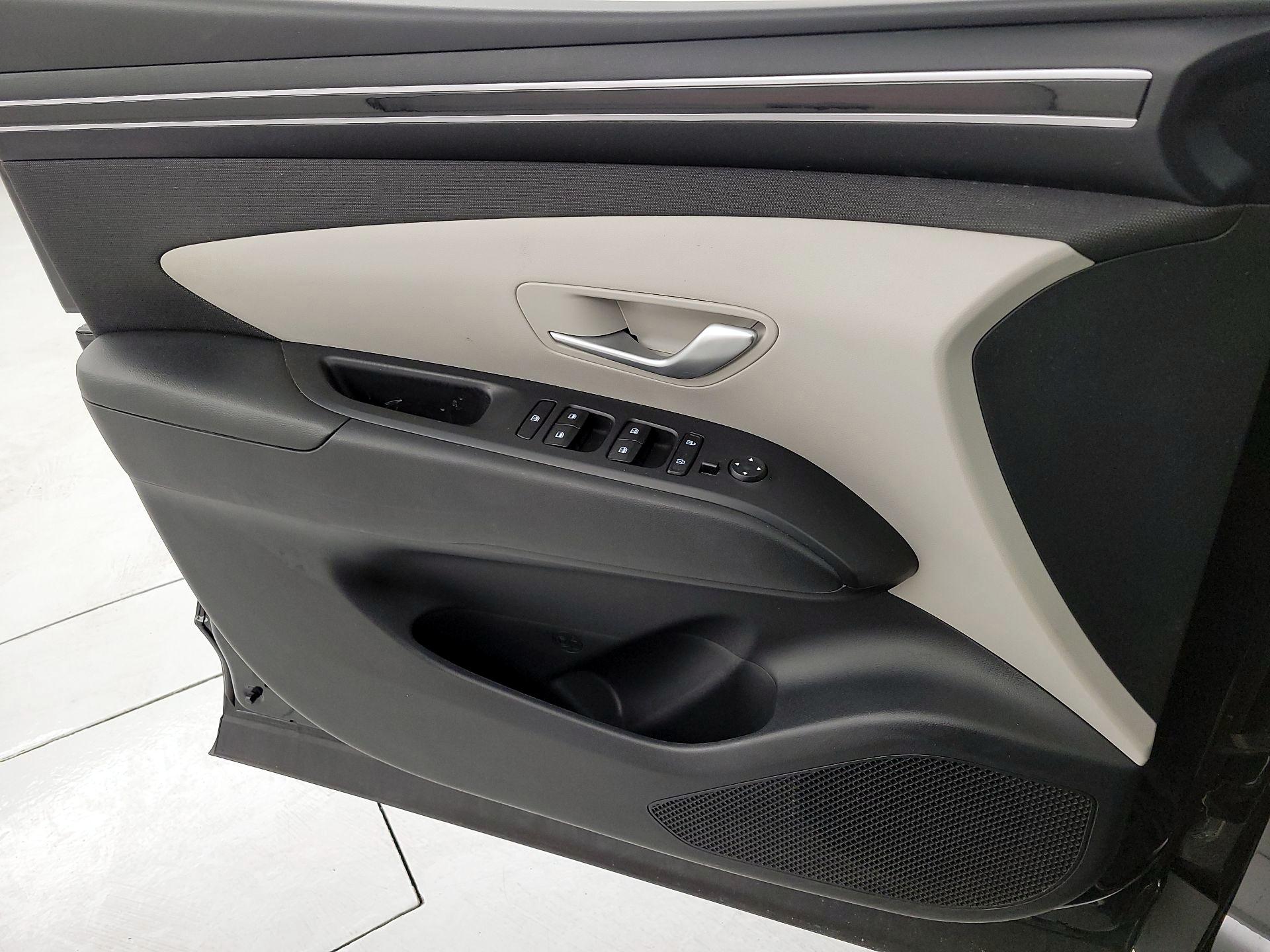 Thumbnail: 2023 Hyundai Tucson - 12