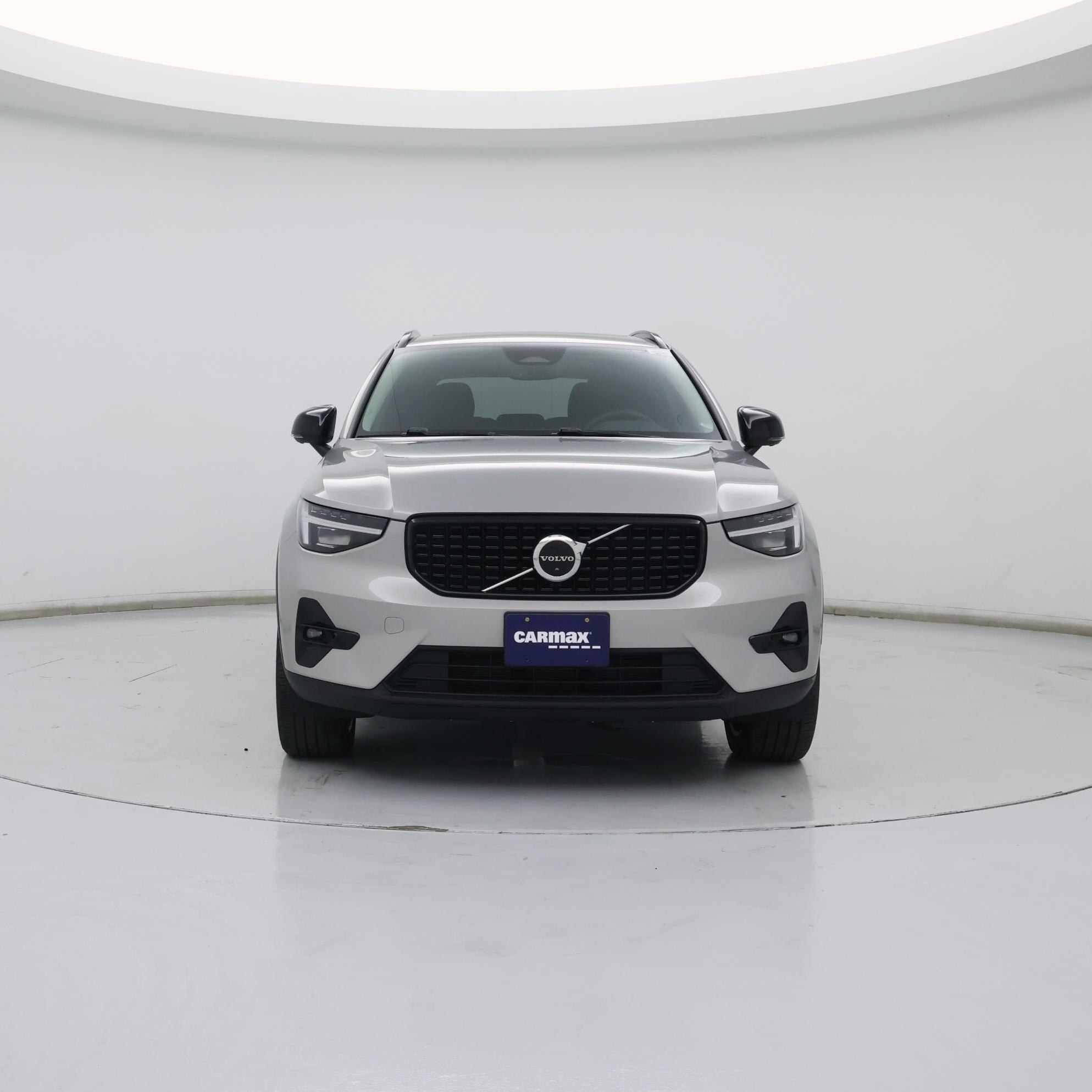 Thumbnail: 2023 Volvo XC40 - 5