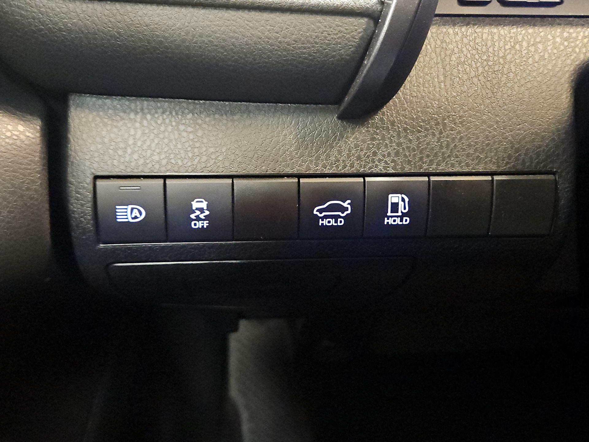 Thumbnail: 2023 Toyota Camry - 13