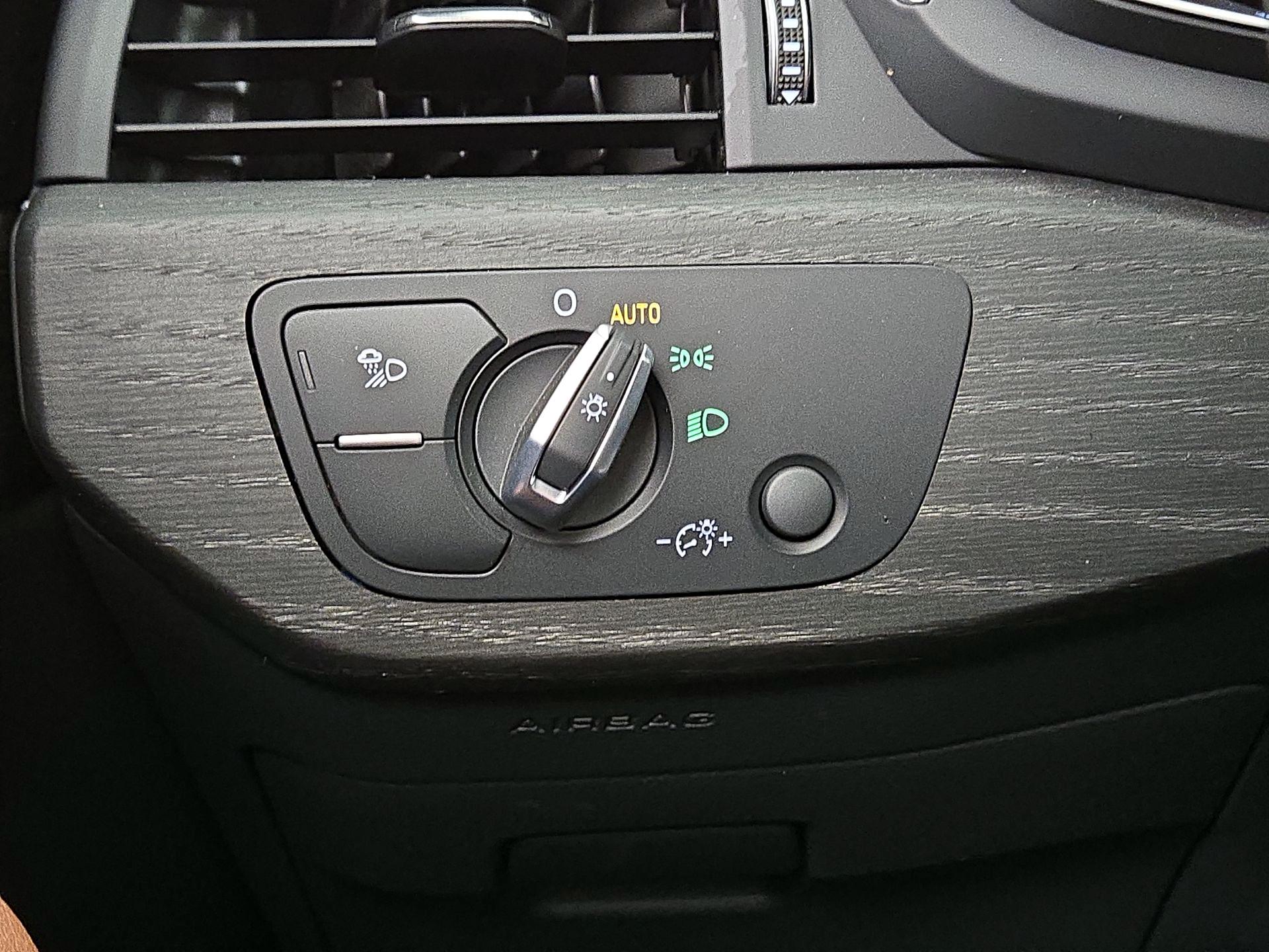 Thumbnail: 2023 Audi A4 - 13