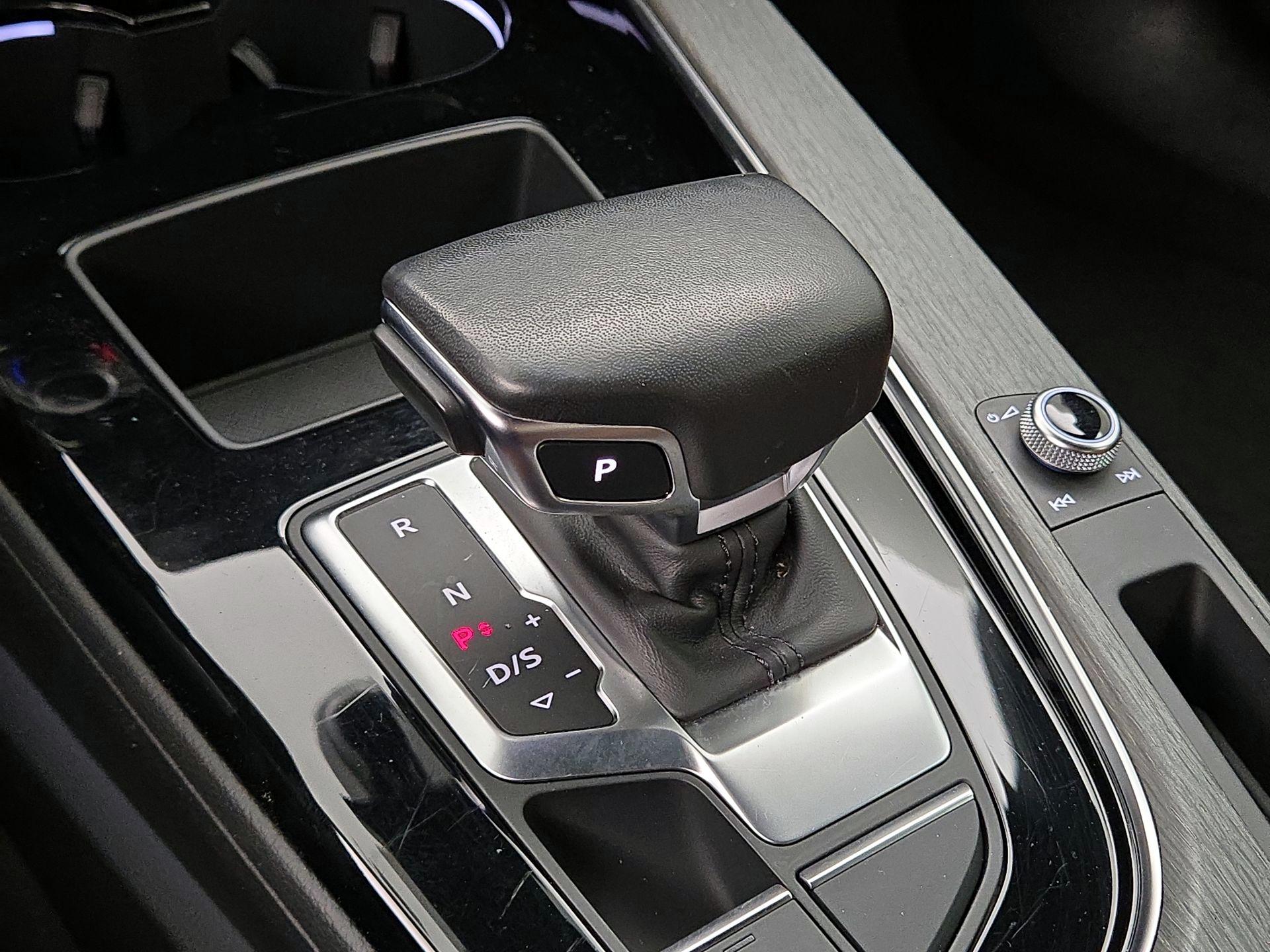 Thumbnail: 2023 Audi A4 - 17