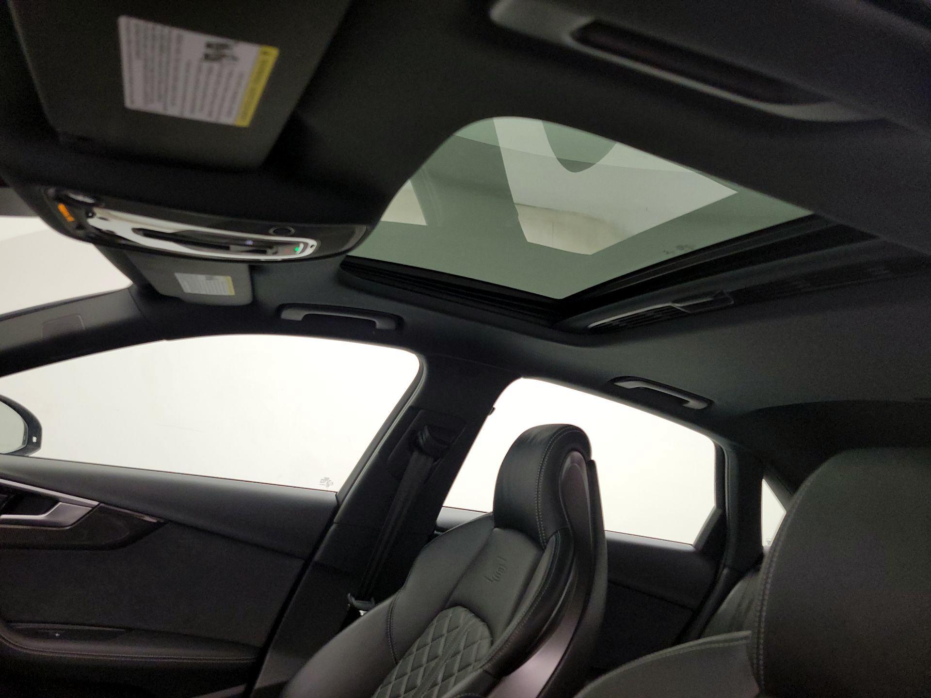 Thumbnail: 2023 Audi S4 - 19