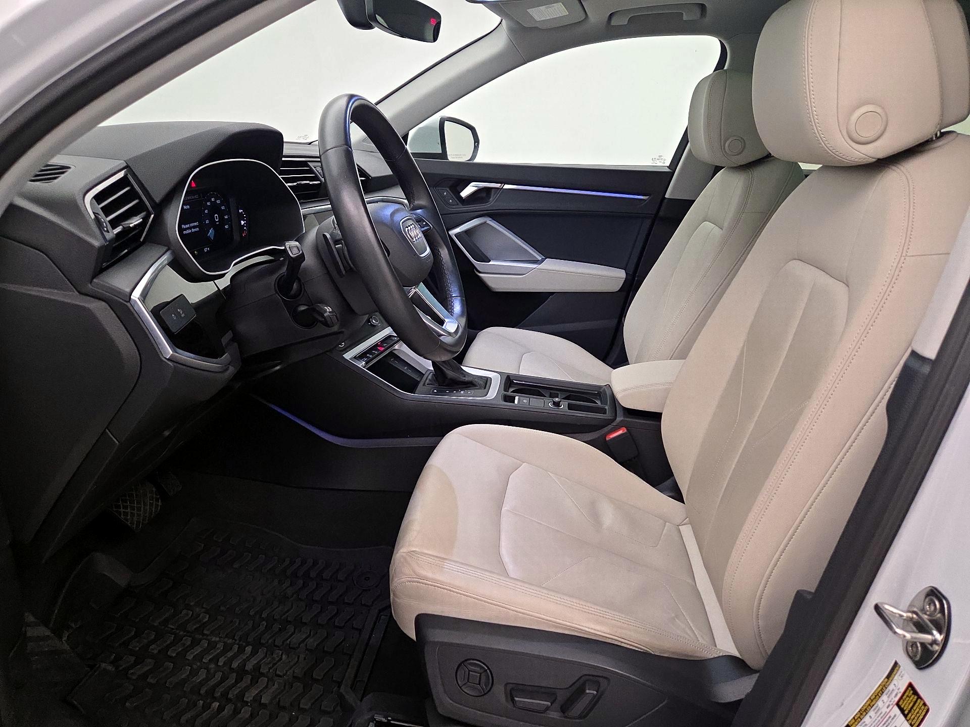 Thumbnail: 2022 Audi Q3 - 11