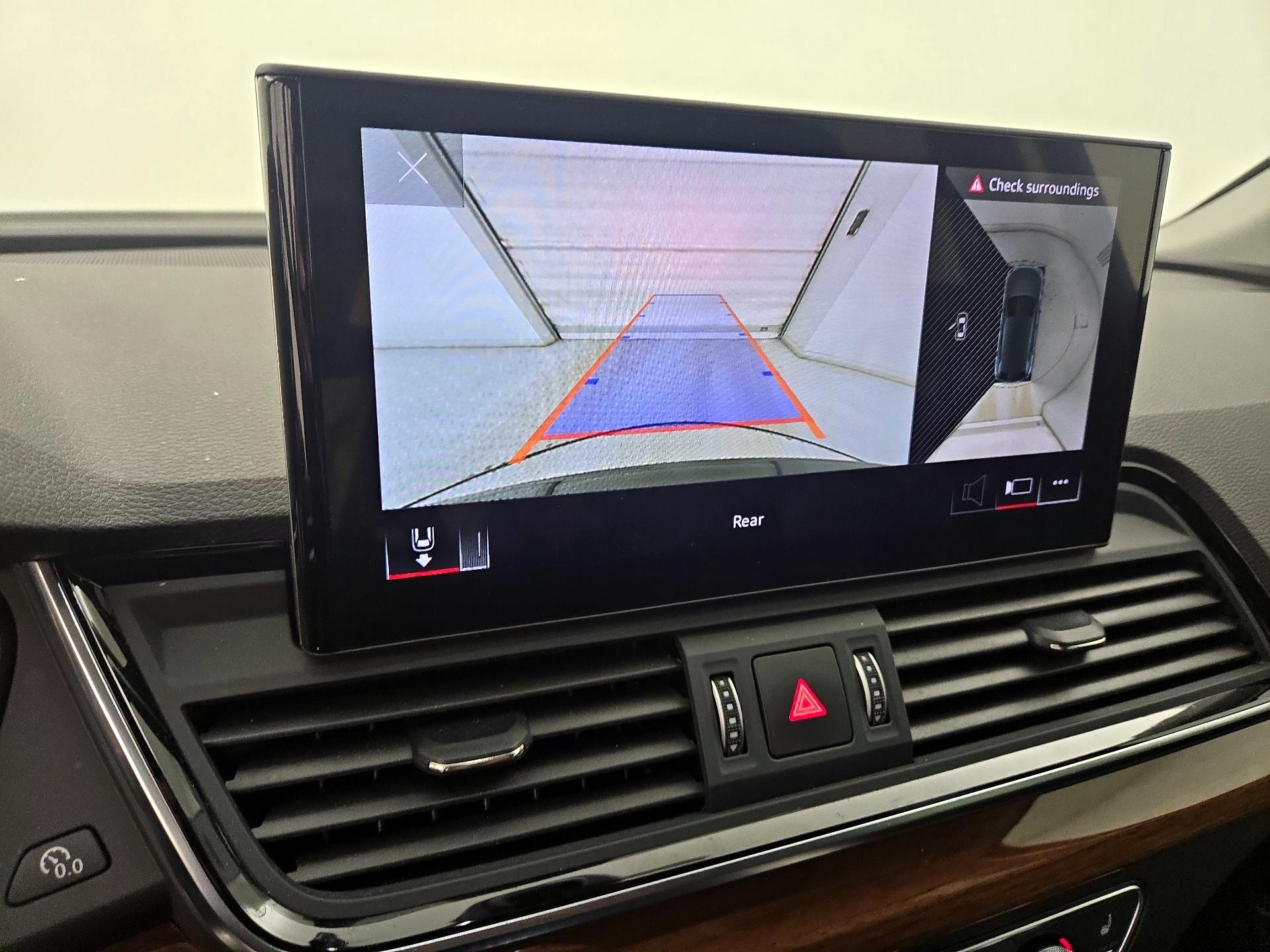 Thumbnail: 2023 Audi Q5 - 14