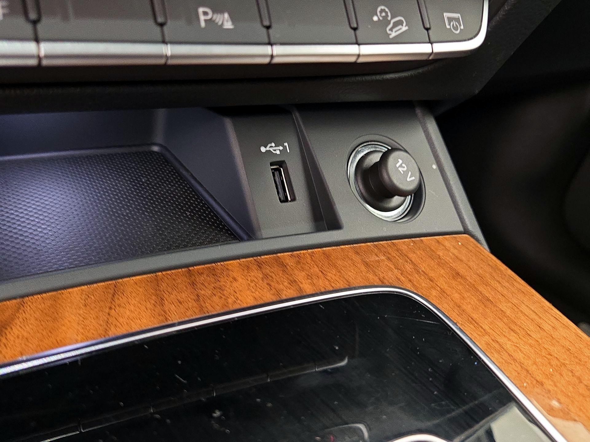 Thumbnail: 2023 Audi Q5 - 18