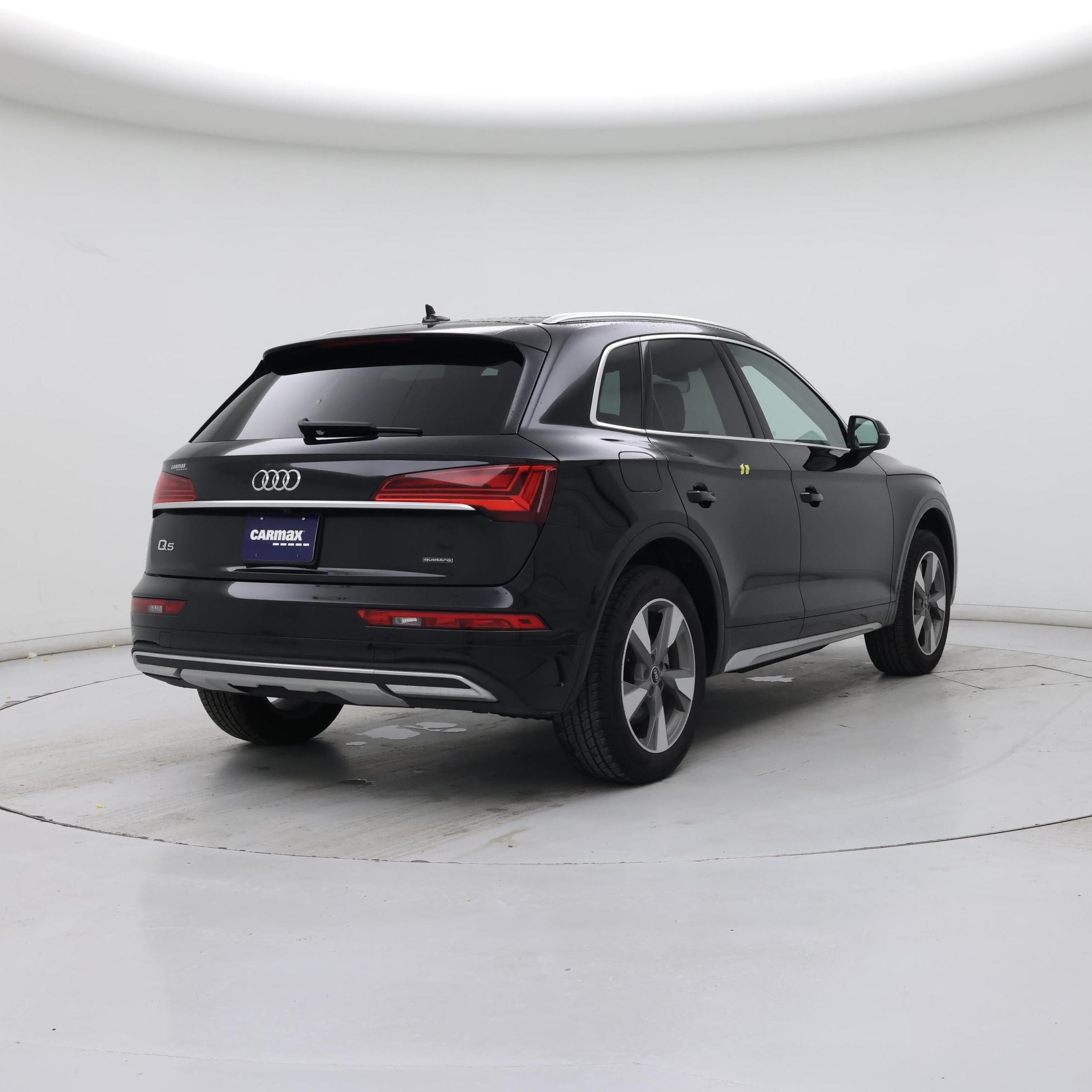 Thumbnail: 2023 Audi Q5 - 8