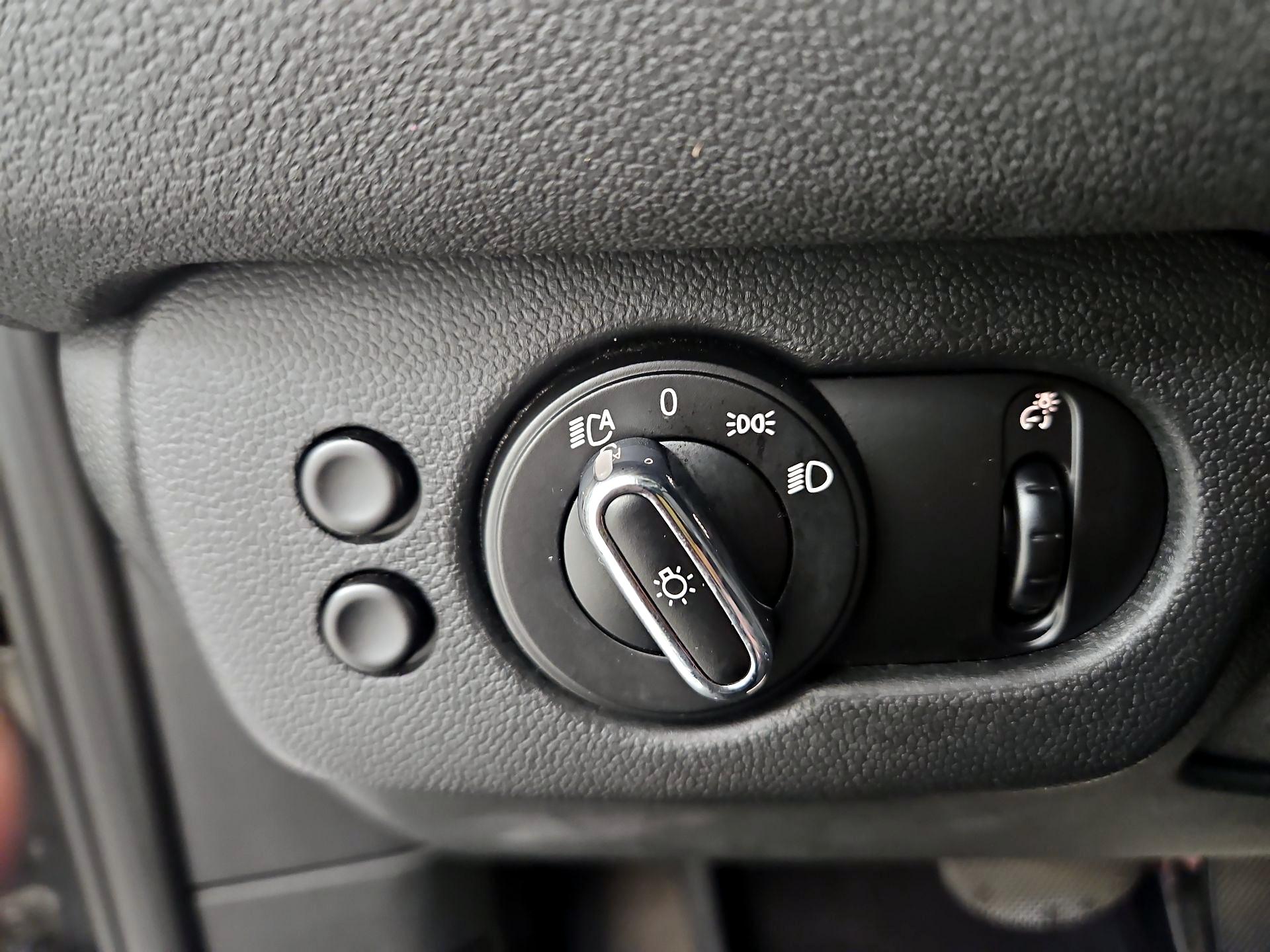 Thumbnail: 2017 MINI Cooper Clubman - 13