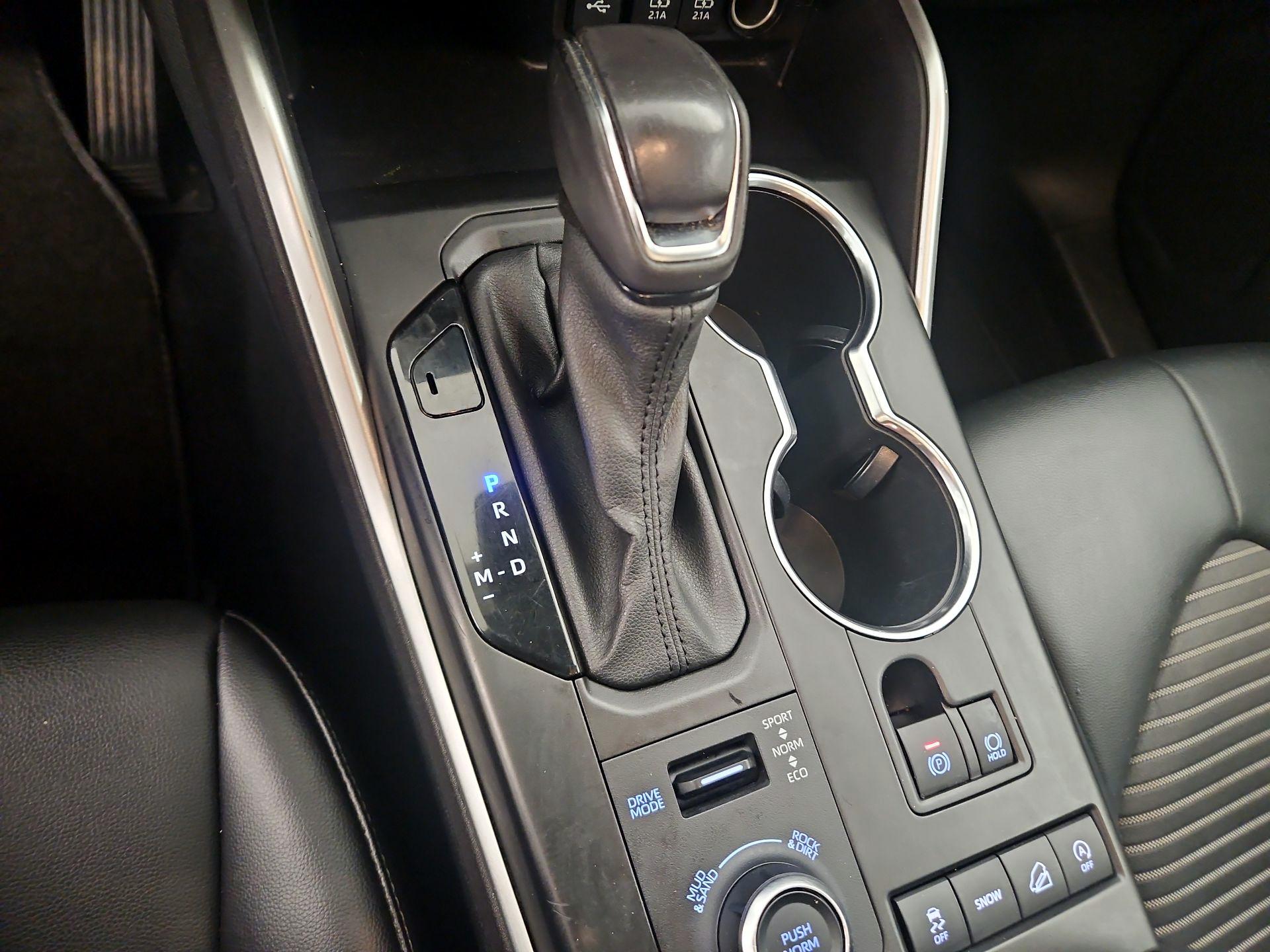 Thumbnail: 2021 Toyota Highlander - 17