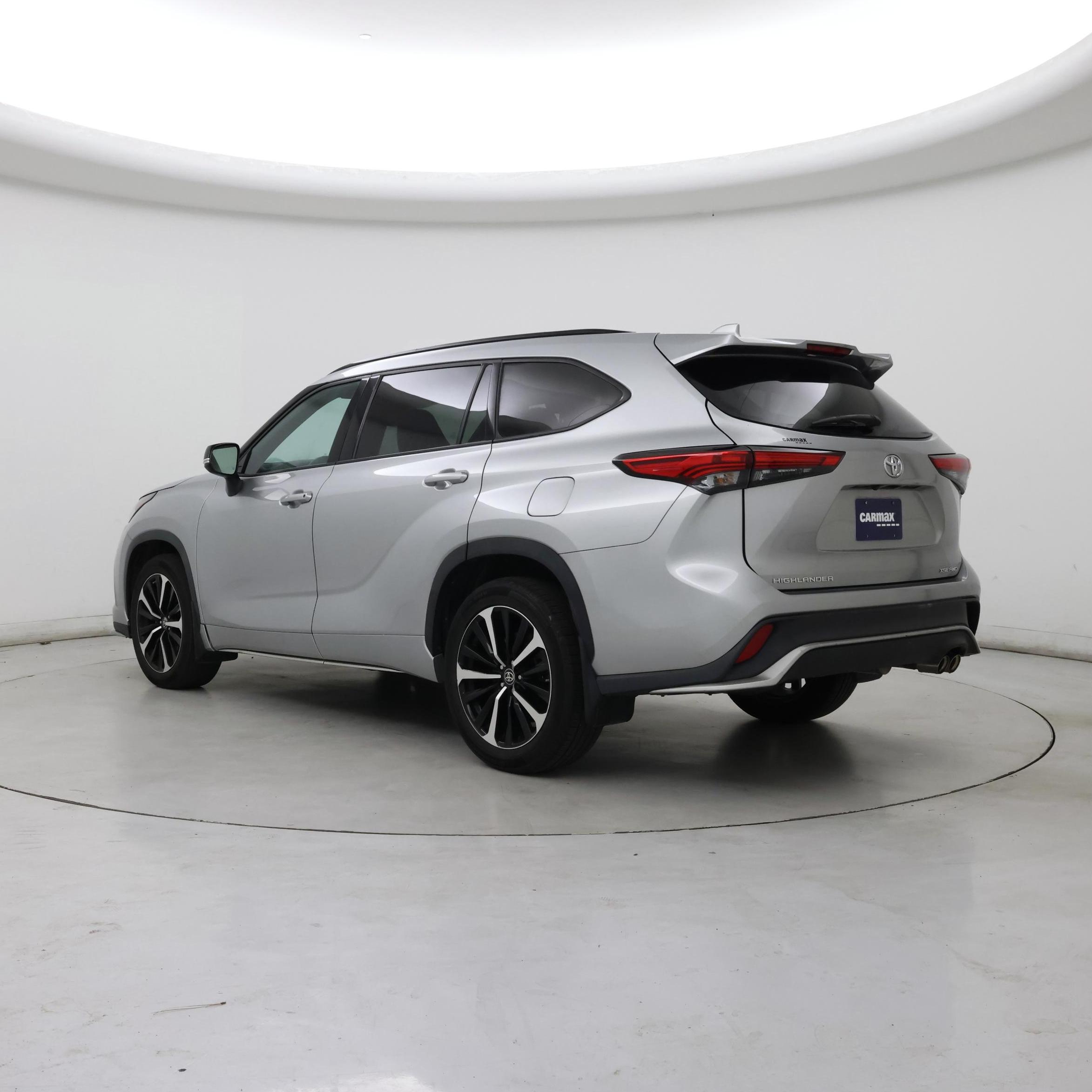 Thumbnail: 2021 Toyota Highlander - 2