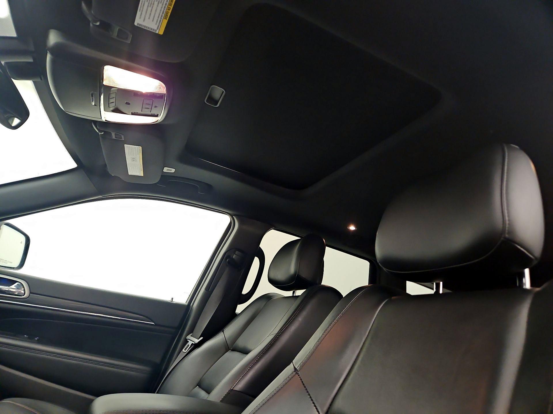 Thumbnail: 2021 Jeep Grand Cherokee - 19