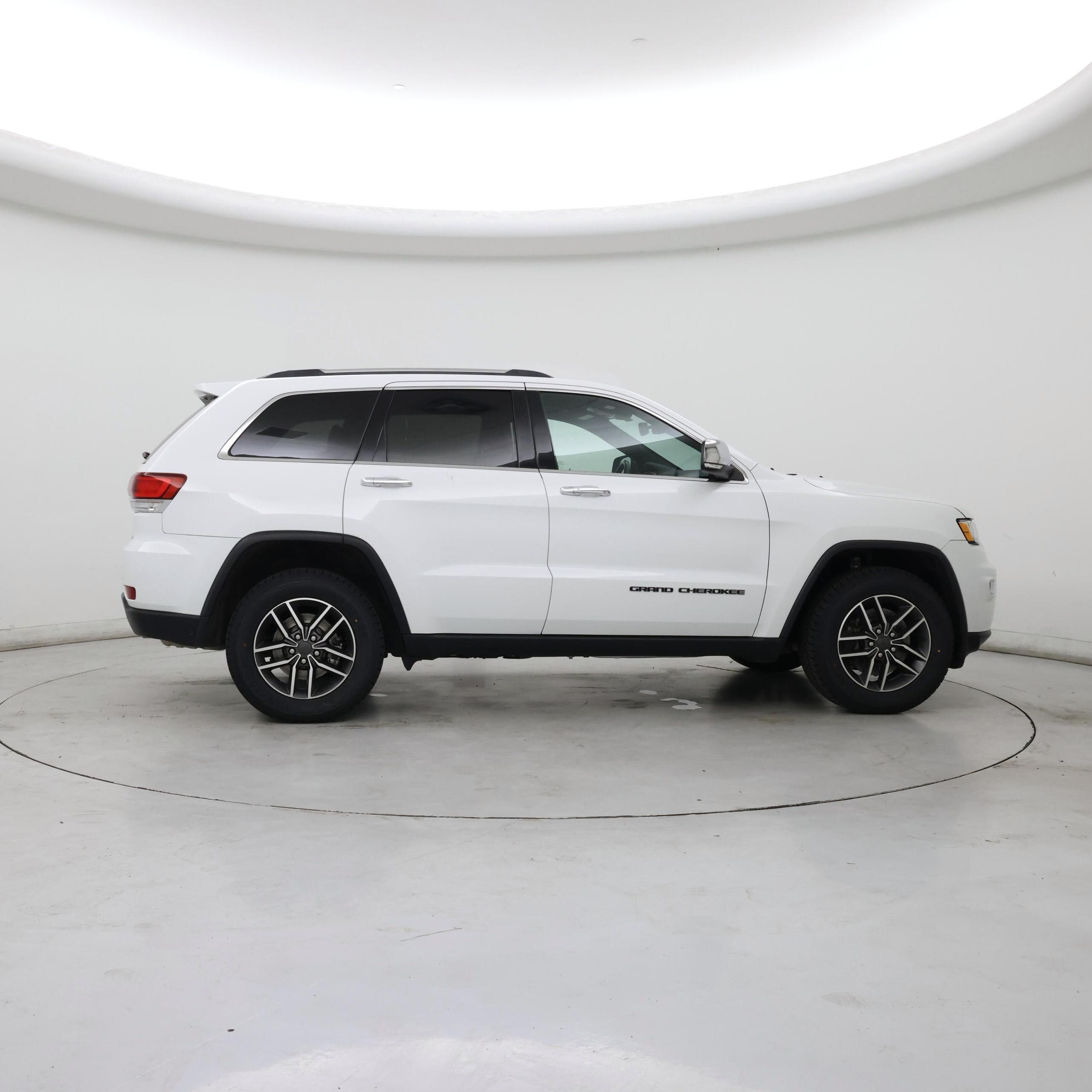 Thumbnail: 2021 Jeep Grand Cherokee - 7
