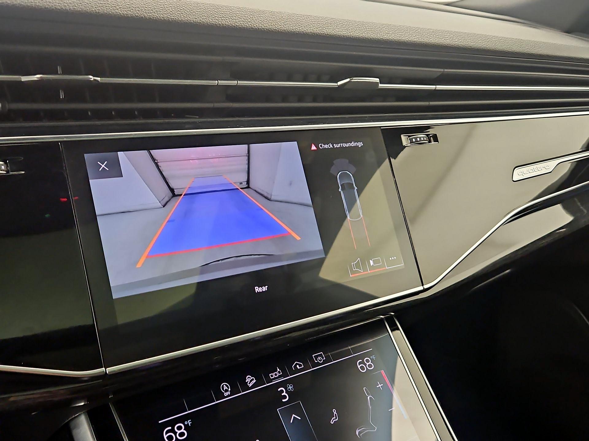 Thumbnail: 2020 Audi Q8 - 15