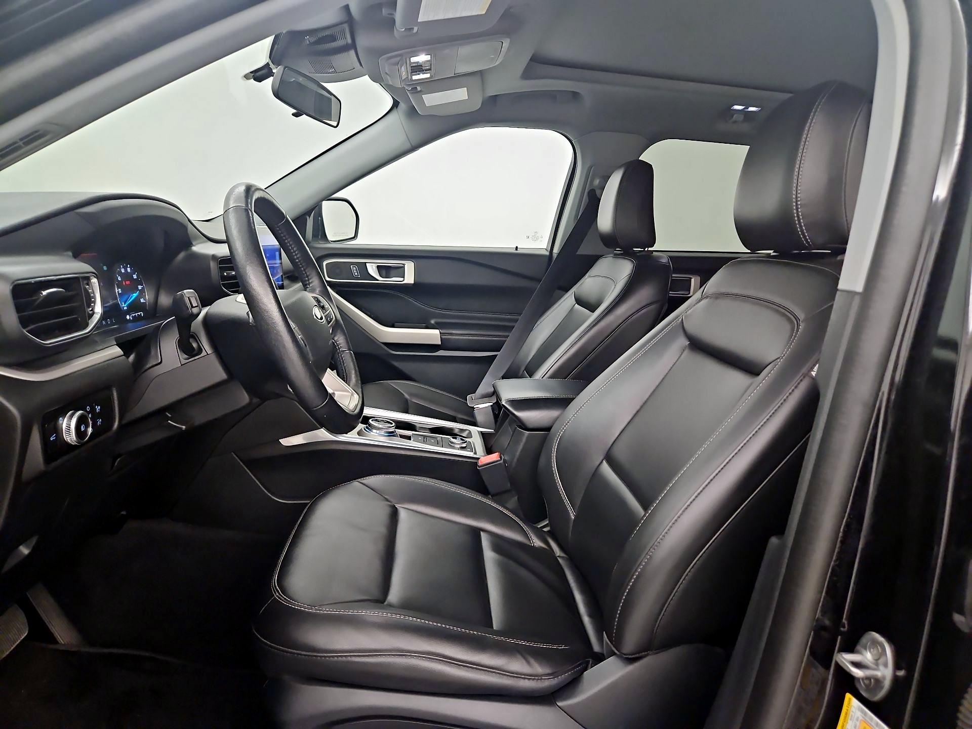 Thumbnail: 2022 Ford Explorer - 11