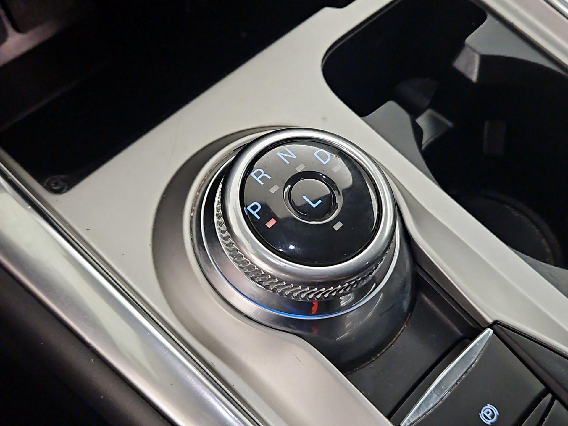 Thumbnail: 2022 Ford Explorer - 18