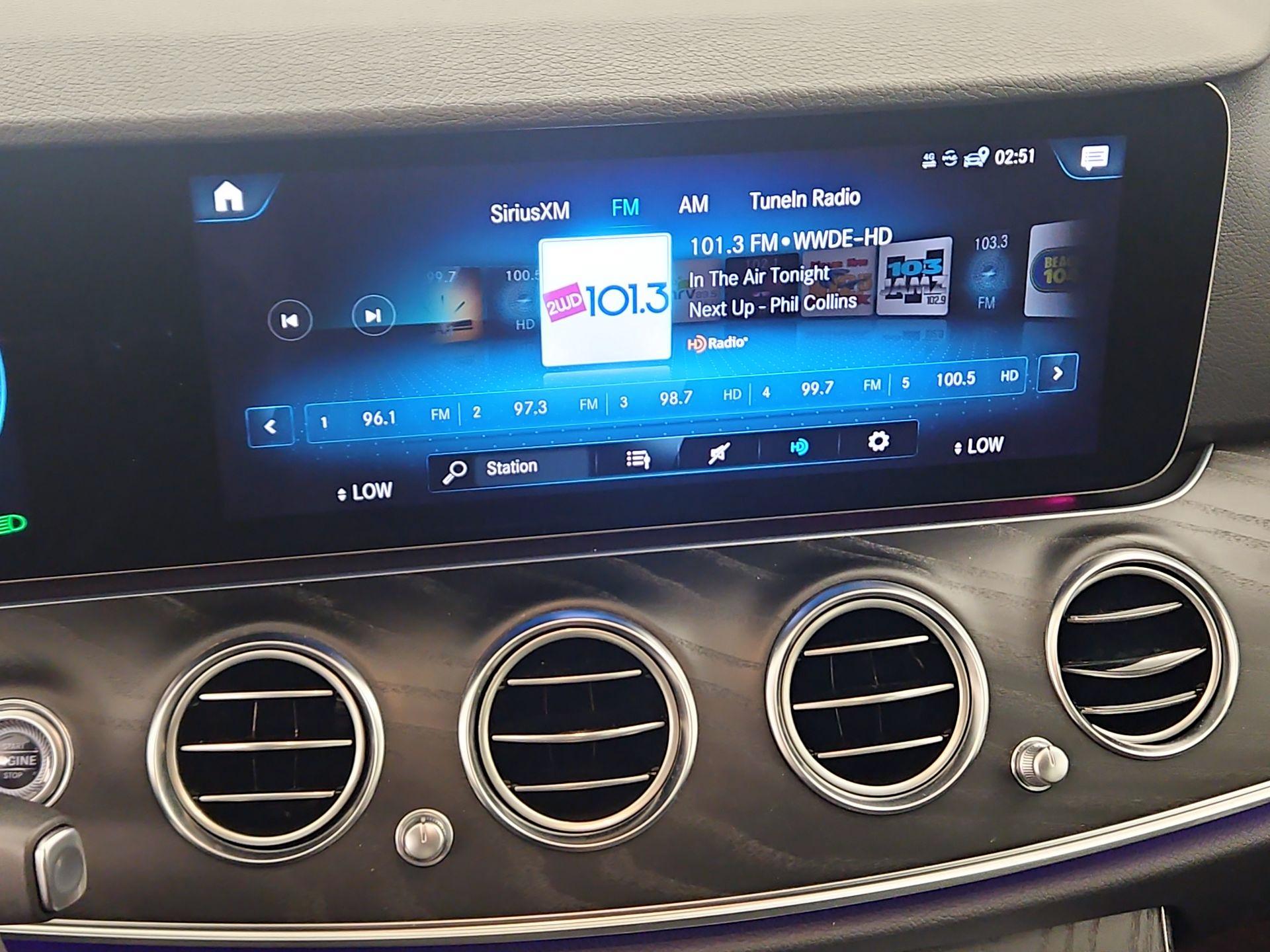 Thumbnail: 2023 Mercedes-Benz E-Class - 16