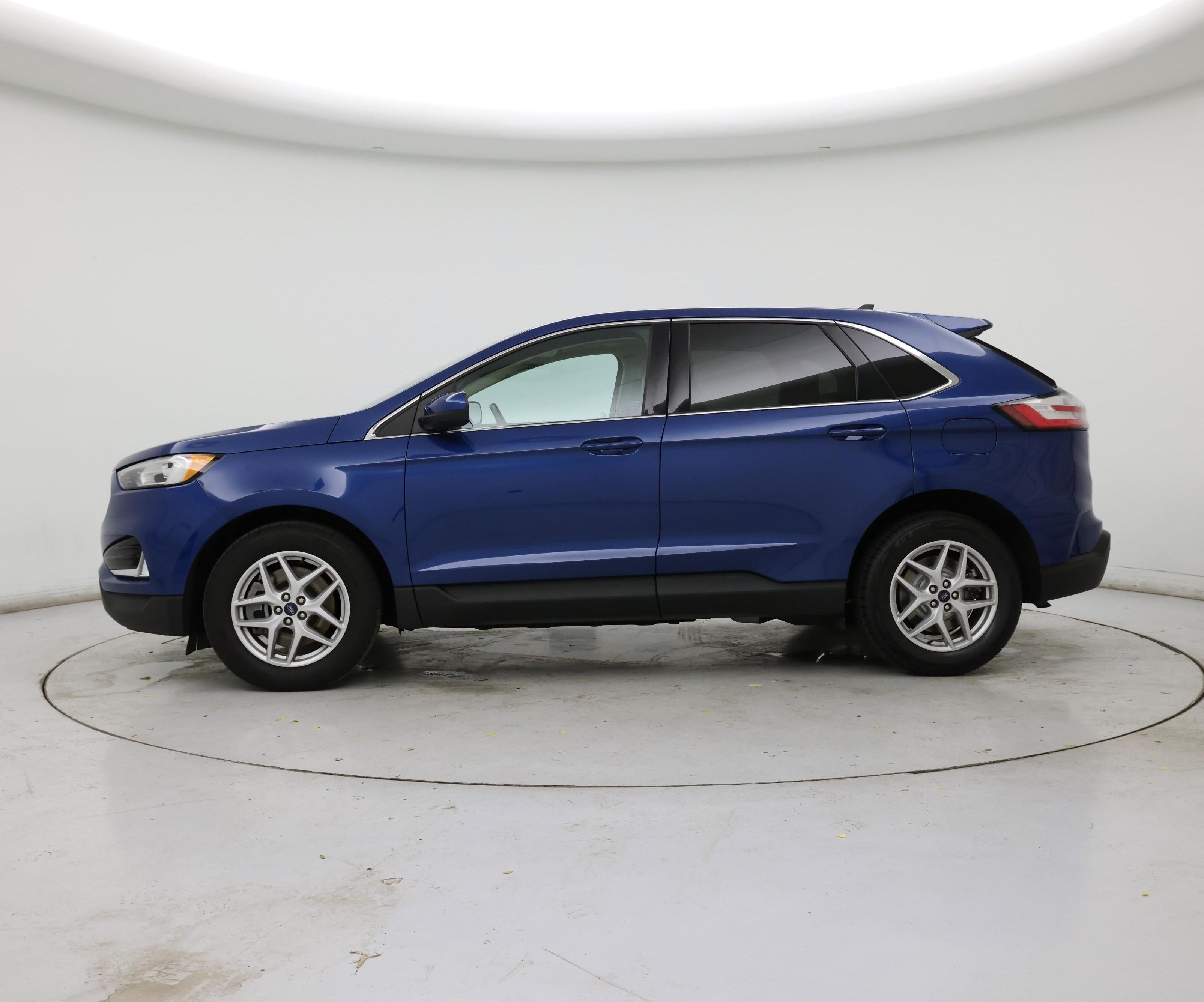 Thumbnail: 2021 Ford Edge - 3