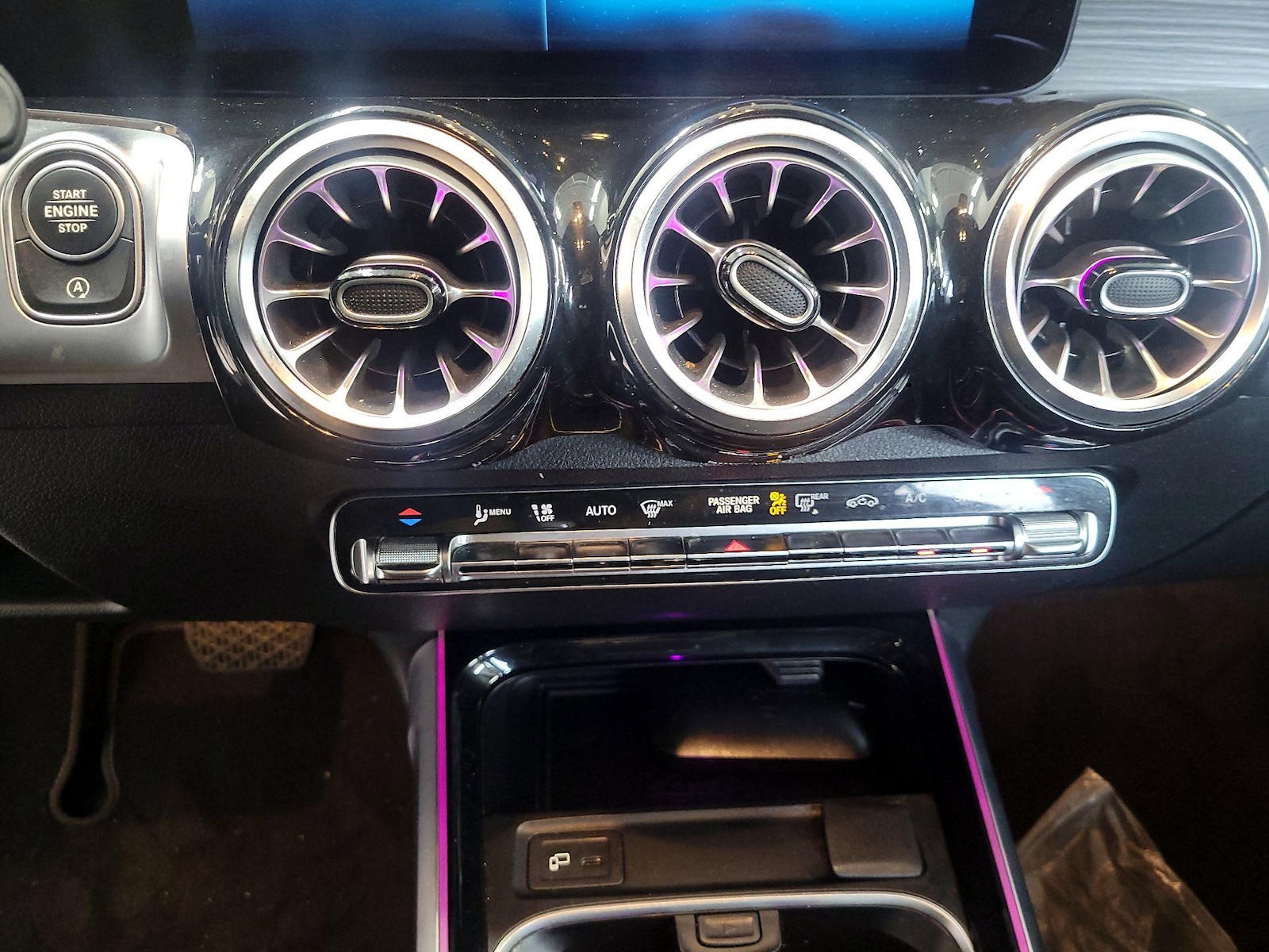 2022 Mercedes-Benz GLB Base - Photo 17