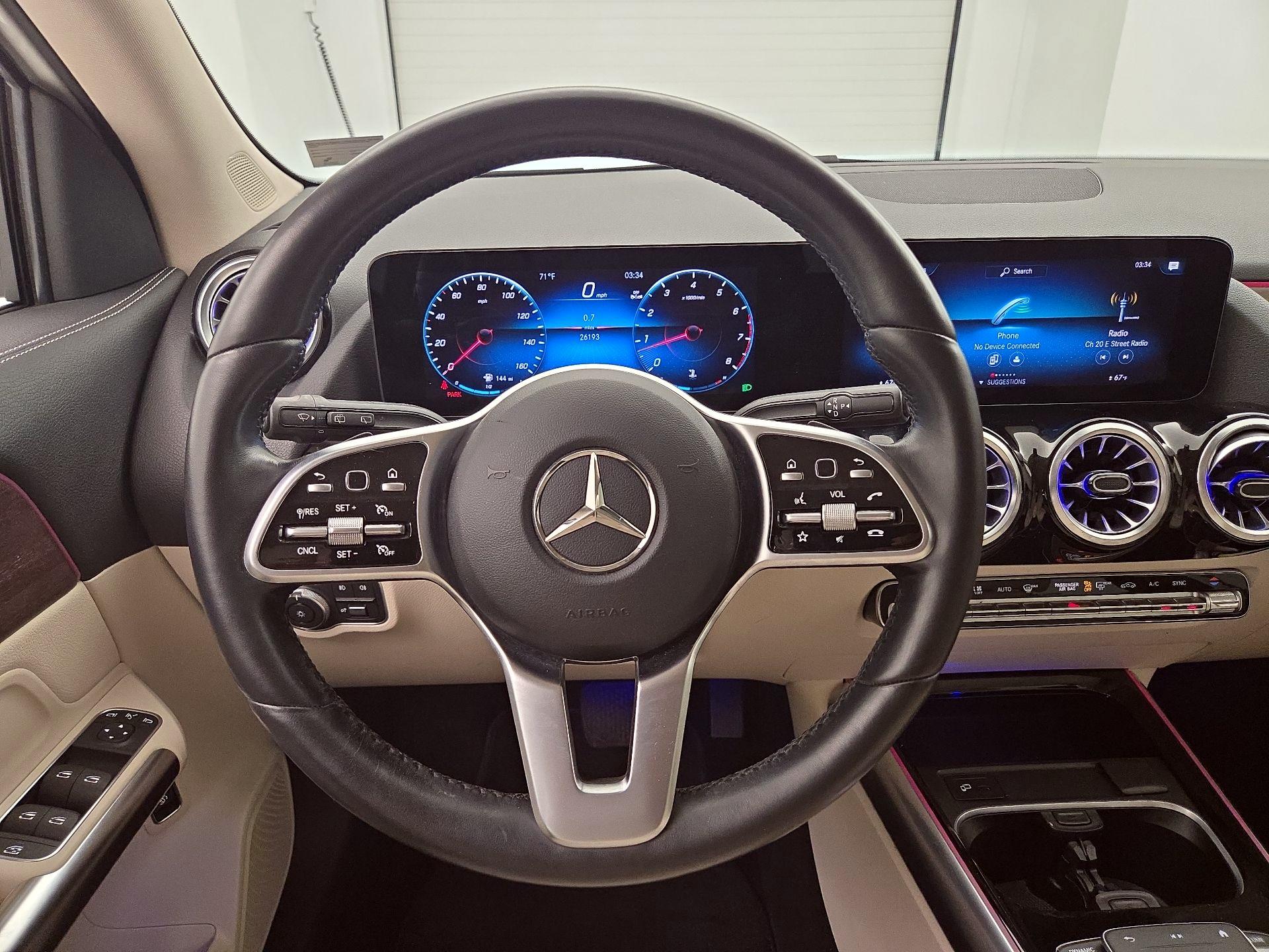 Thumbnail: 2023 Mercedes-Benz GLA - 10