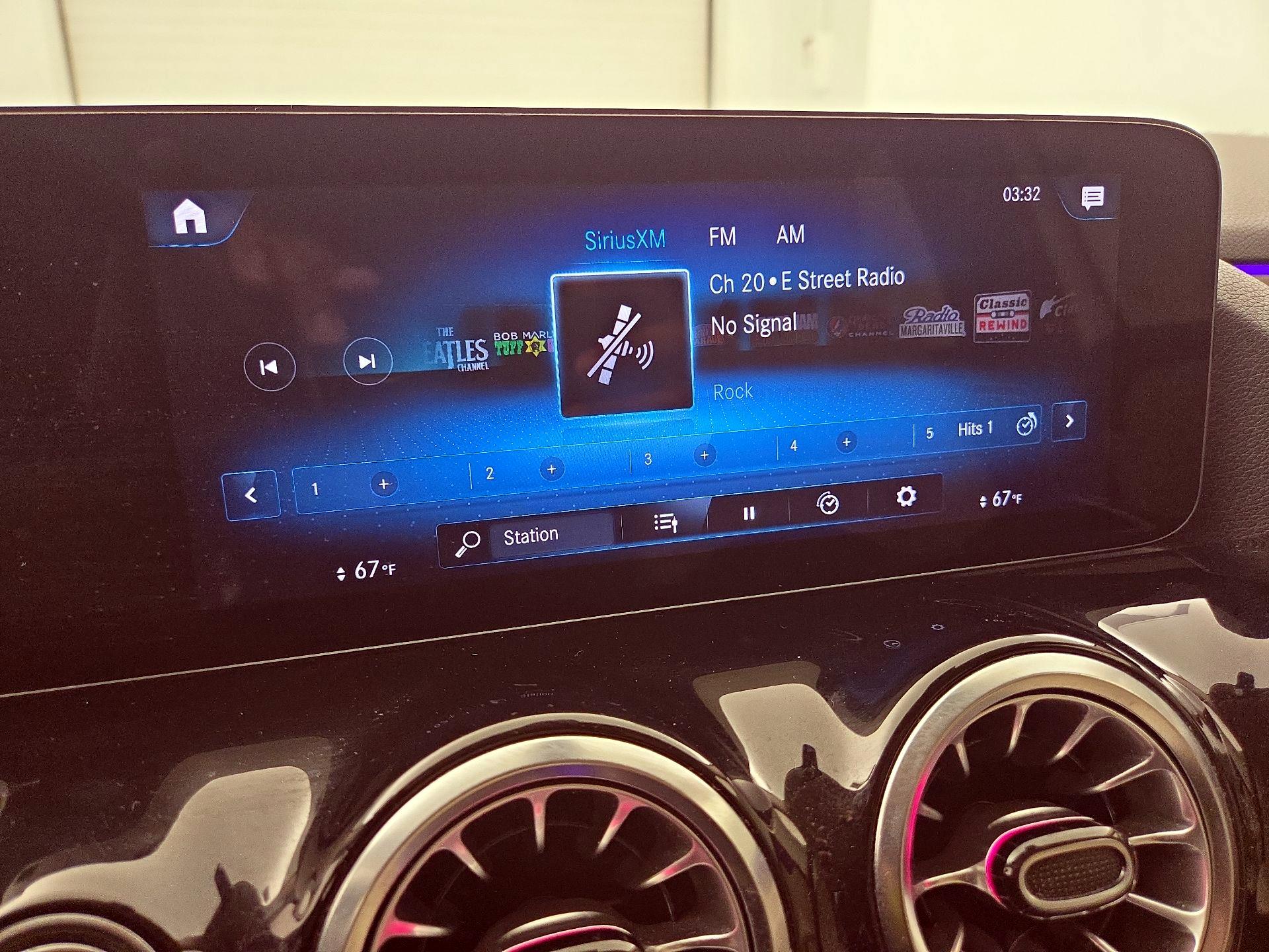 Thumbnail: 2023 Mercedes-Benz GLA - 15