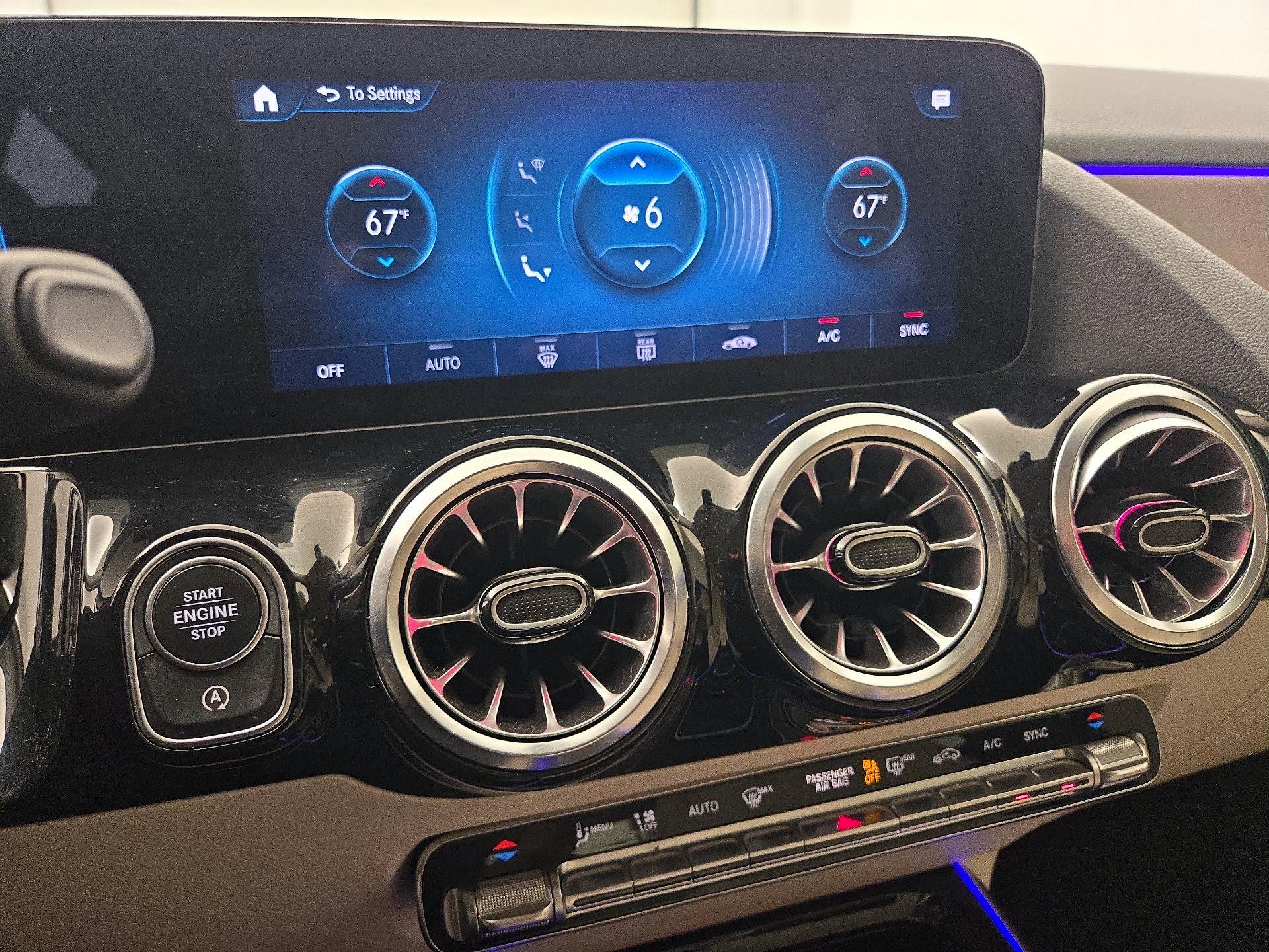 Thumbnail: 2023 Mercedes-Benz GLA - 16