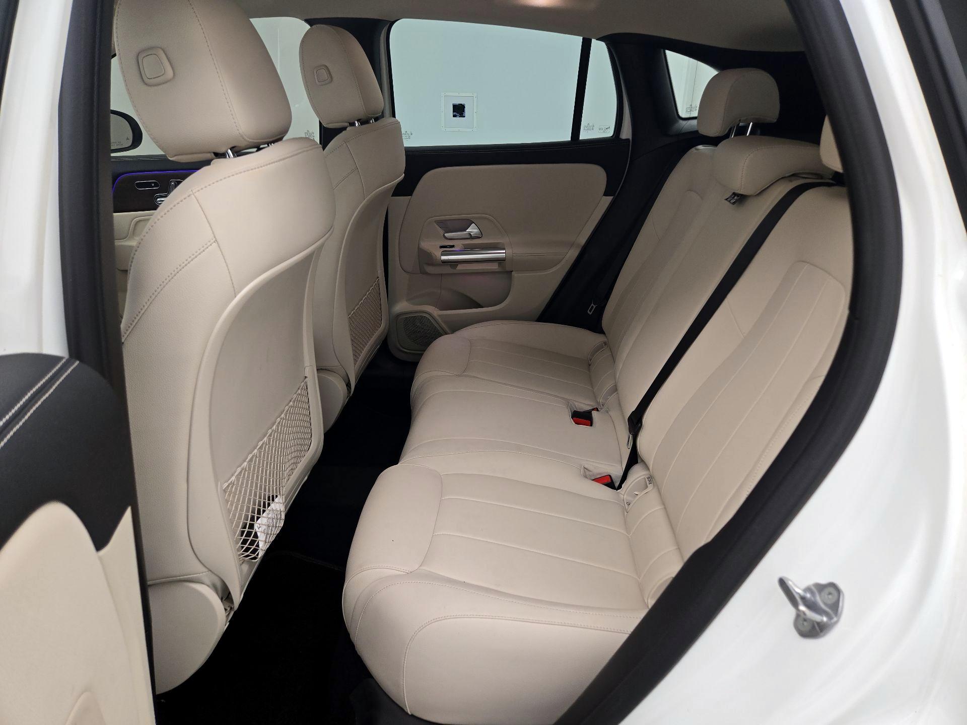 Thumbnail: 2023 Mercedes-Benz GLA - 19