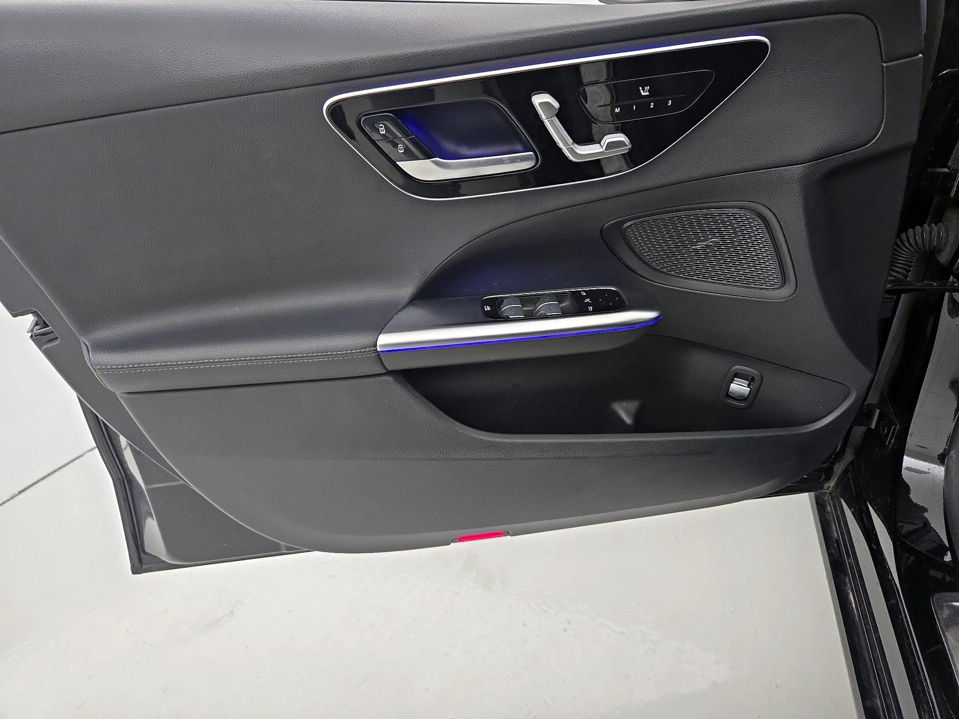 Thumbnail: 2022 Mercedes-Benz C-Class - 12