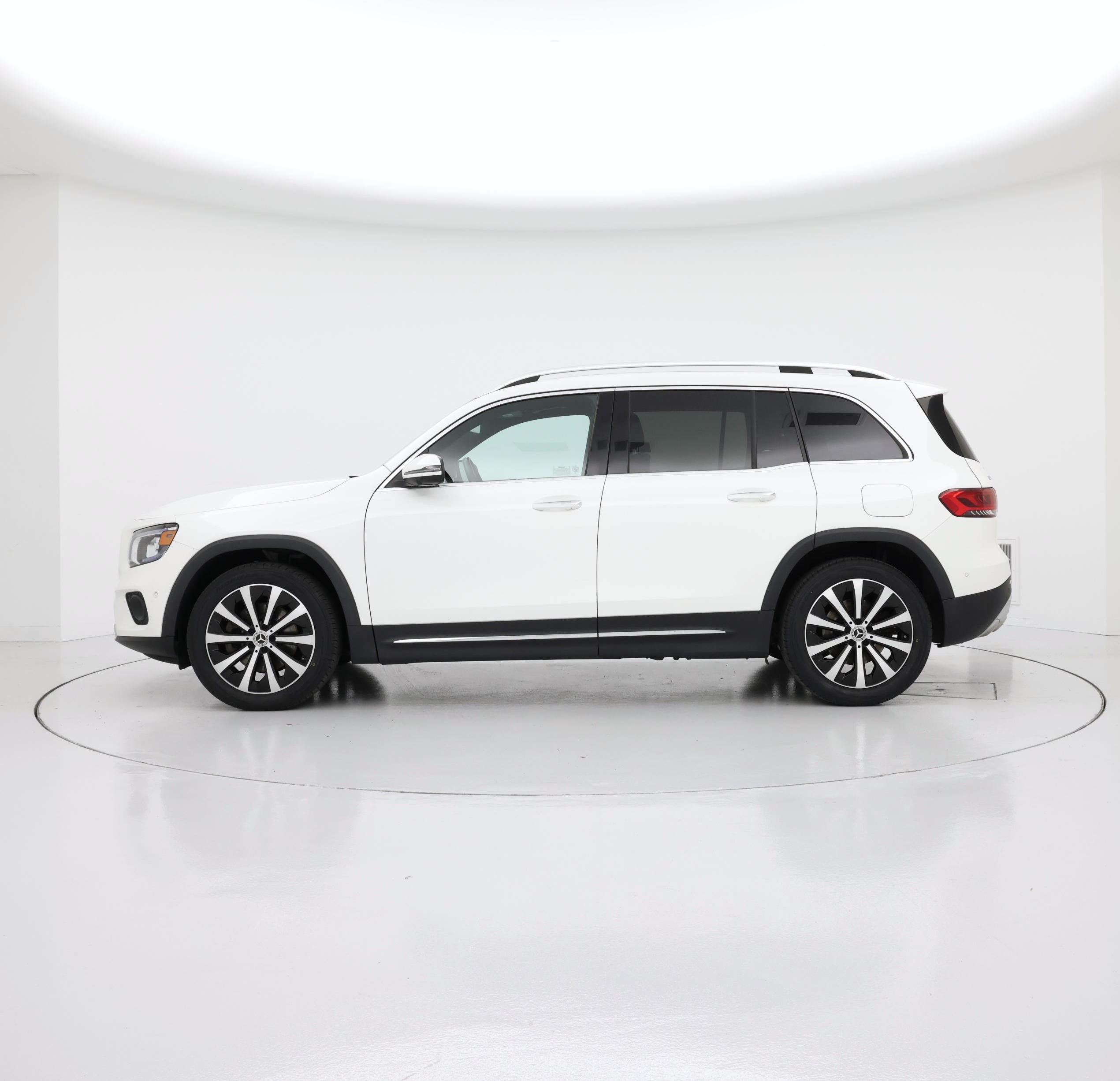 Thumbnail: 2022 Mercedes-Benz GLB - 3